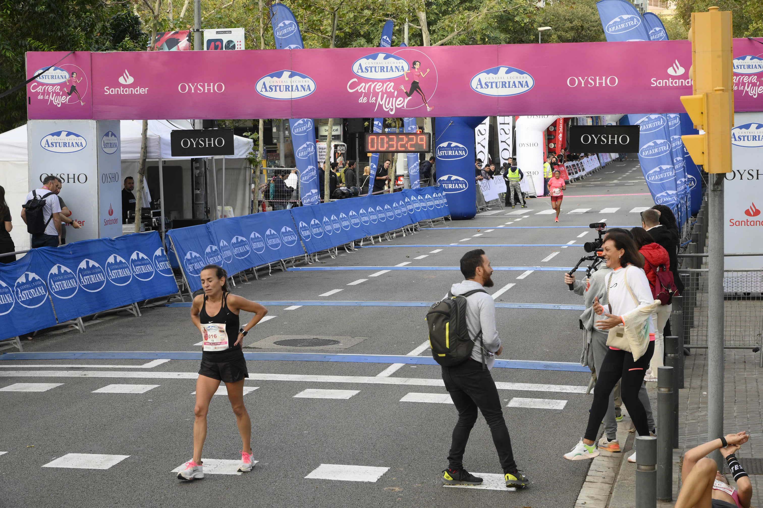 Las mejores fotos de la Carrera de la Mujer de Barcelona 2023. 4063