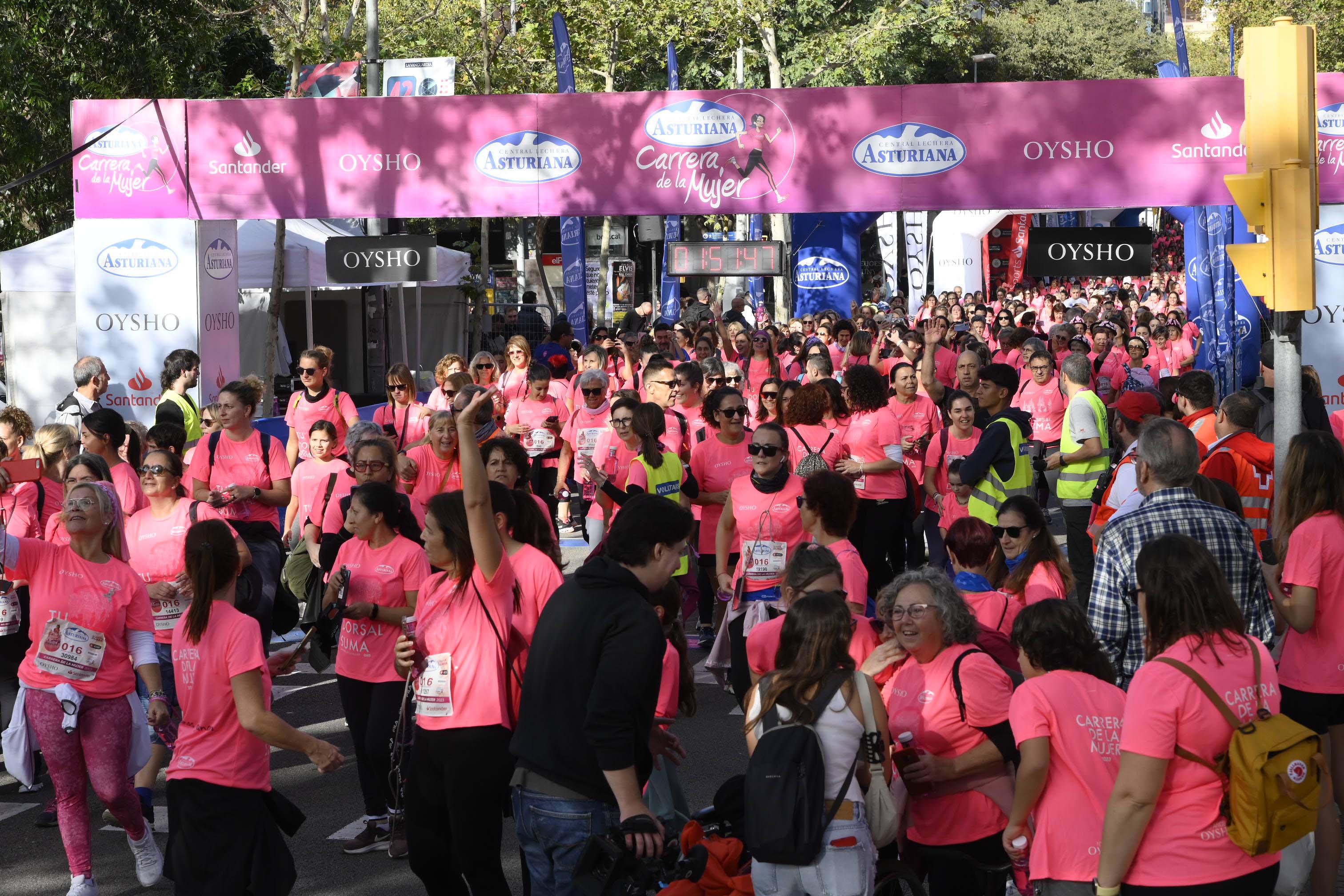 Las mejores fotos de la Carrera de la Mujer de Barcelona 2023. 6342
