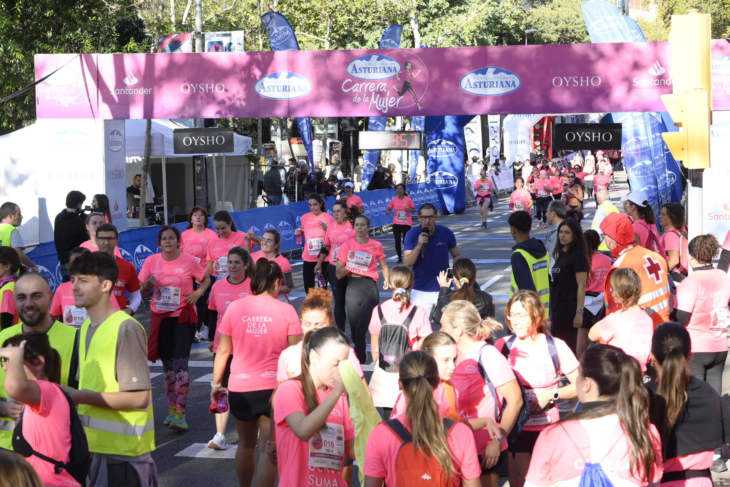 Las mejores fotos de la Carrera de la Mujer de Barcelona 2023. 5251