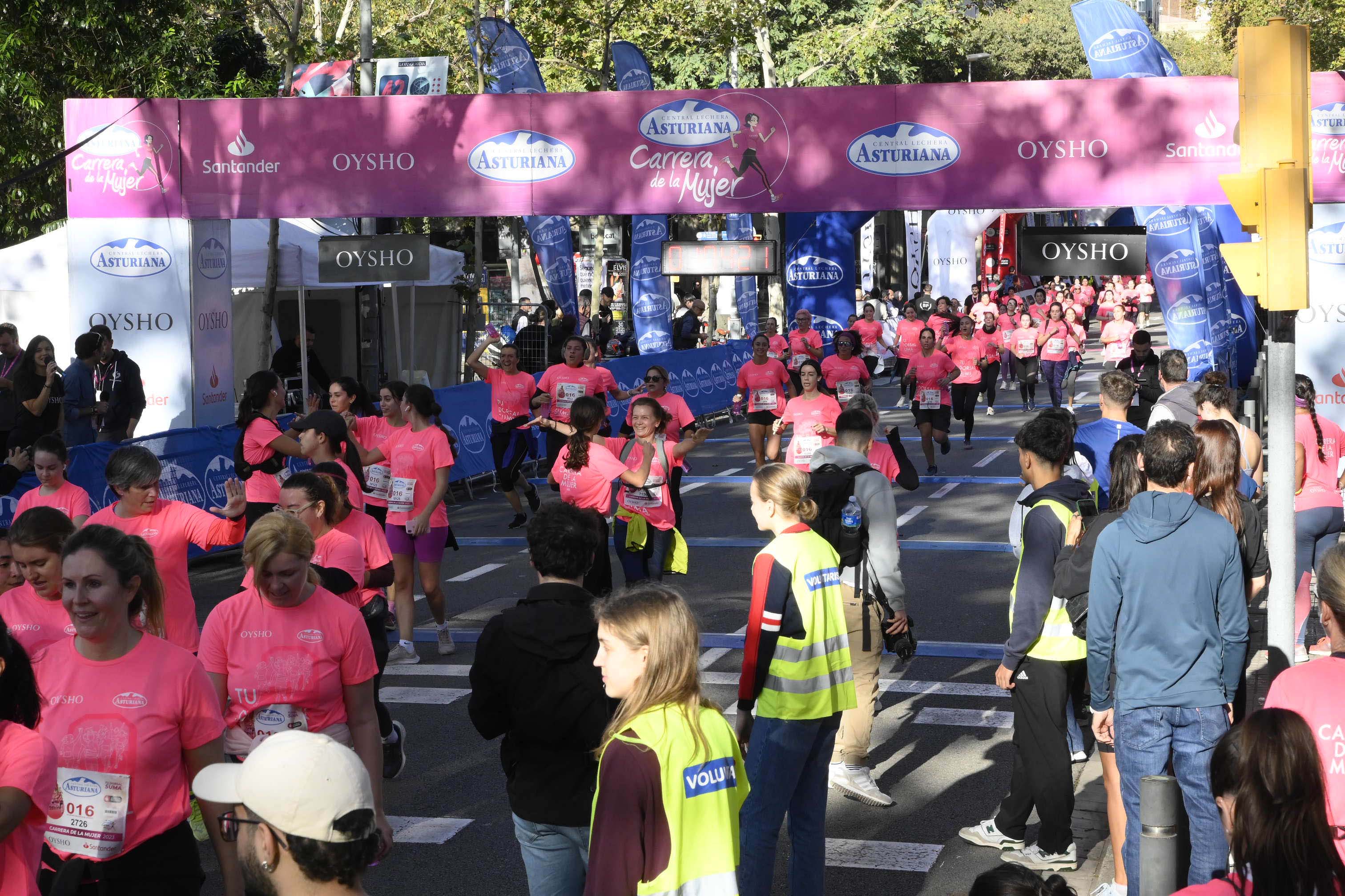 Las mejores fotos de la Carrera de la Mujer de Barcelona 2023. 5007