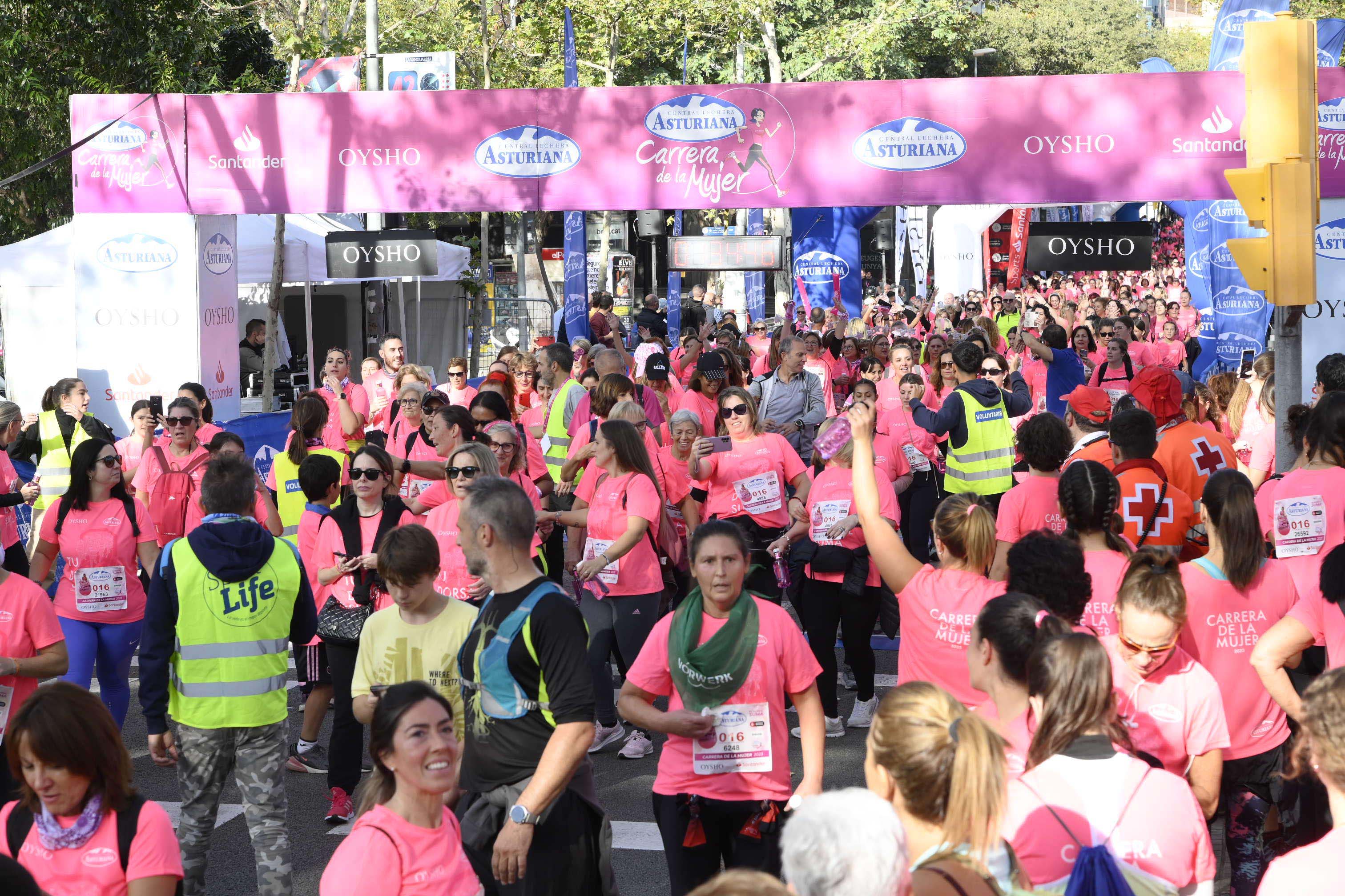 Las mejores fotos de la Carrera de la Mujer de Barcelona 2023. 5843