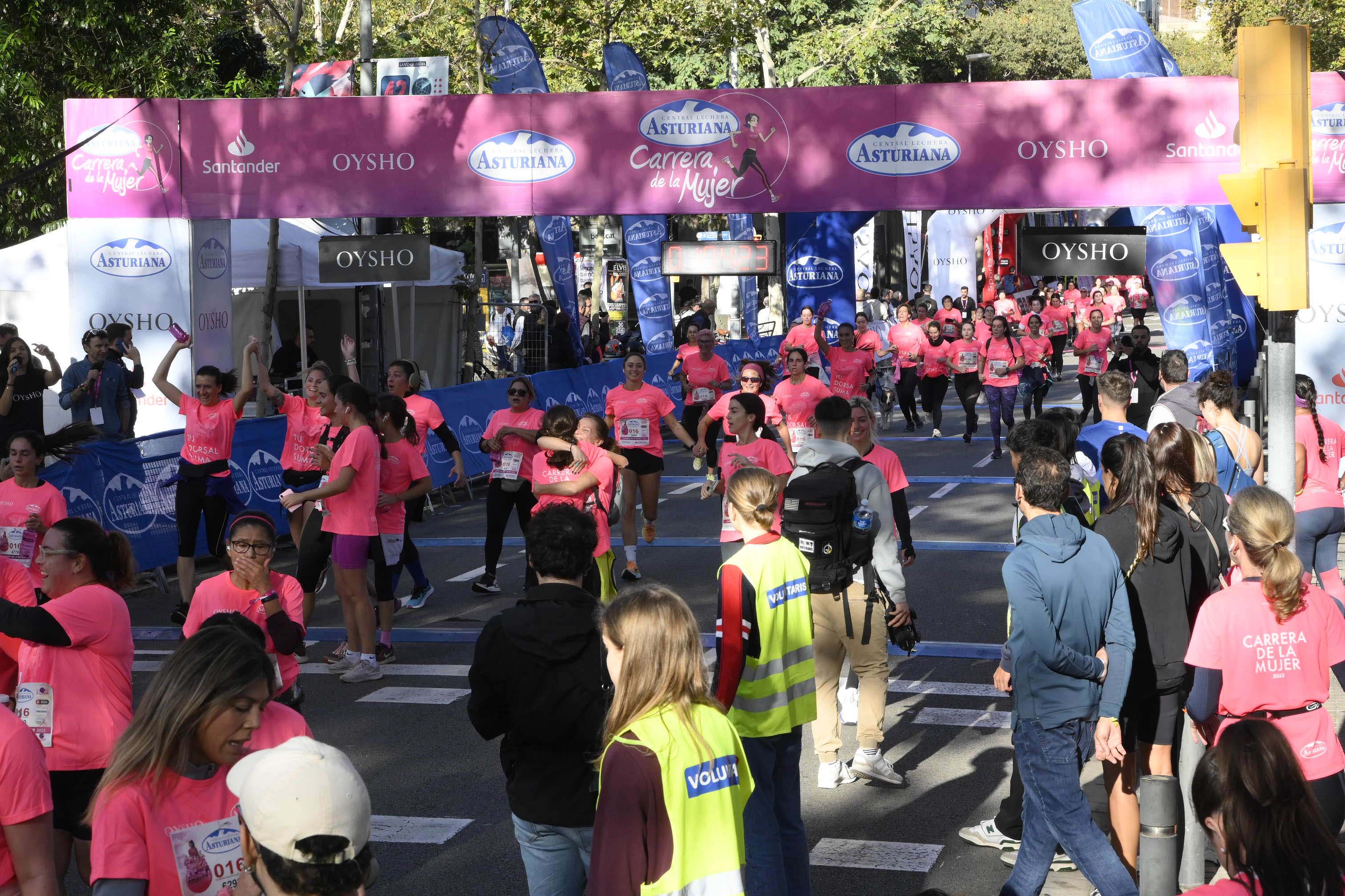 Las mejores fotos de la Carrera de la Mujer de Barcelona 2023. 5008