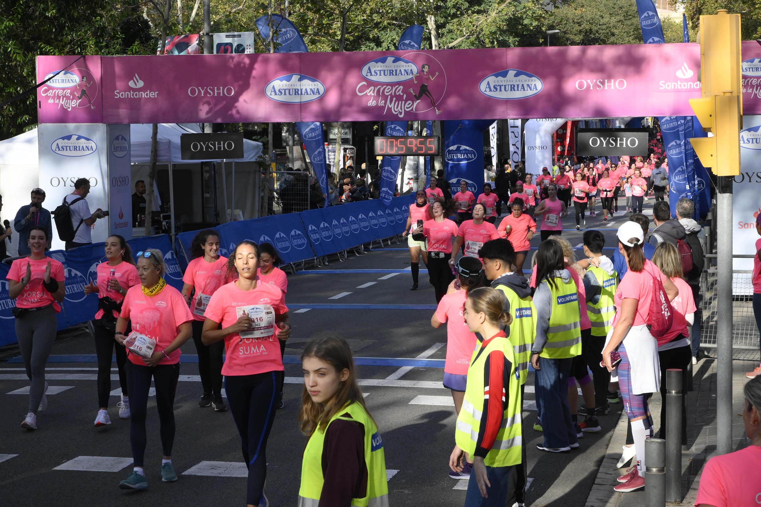Las mejores fotos de la Carrera de la Mujer de Barcelona 2023. 4874