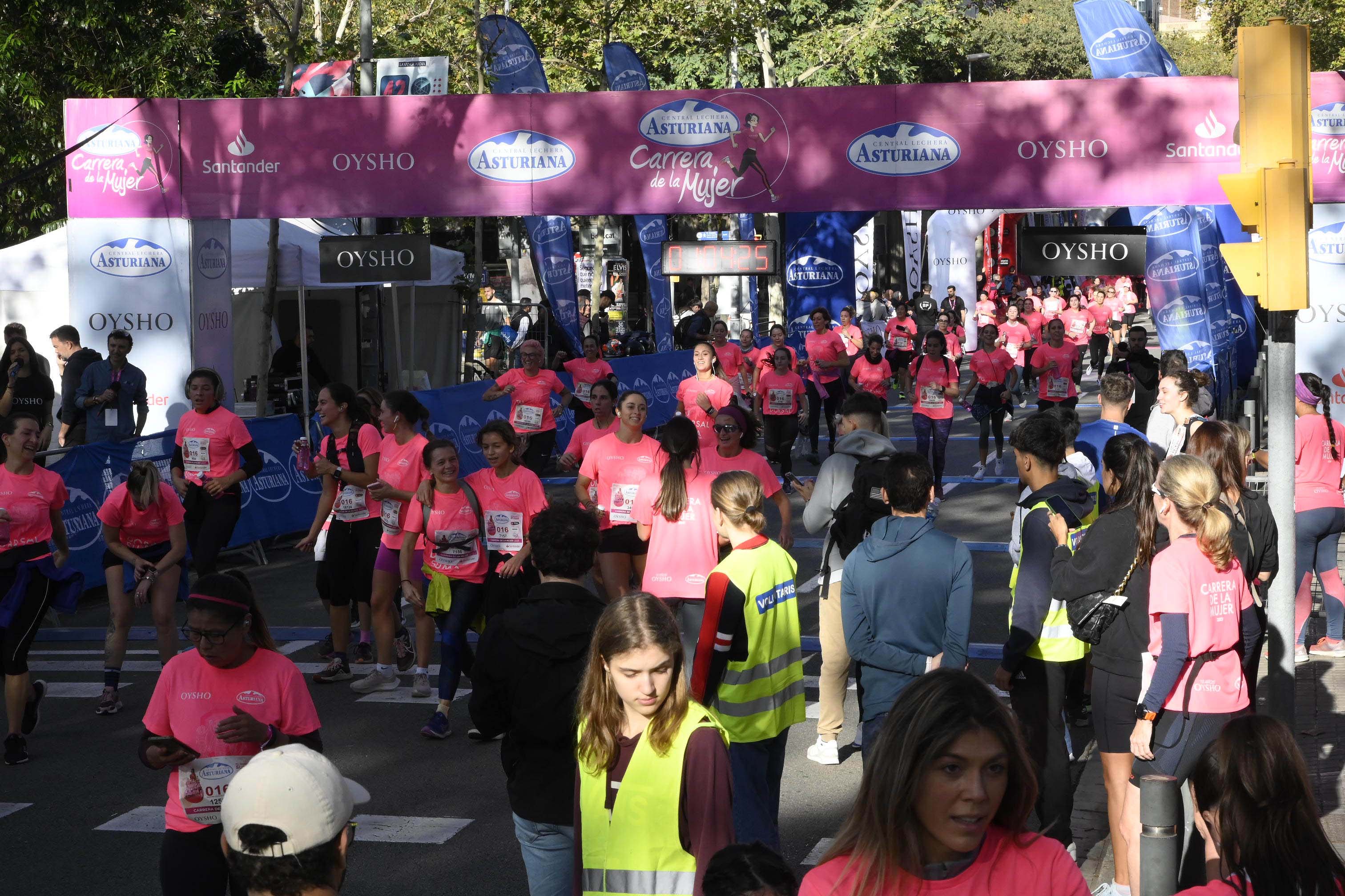 Las mejores fotos de la Carrera de la Mujer de Barcelona 2023. 5009