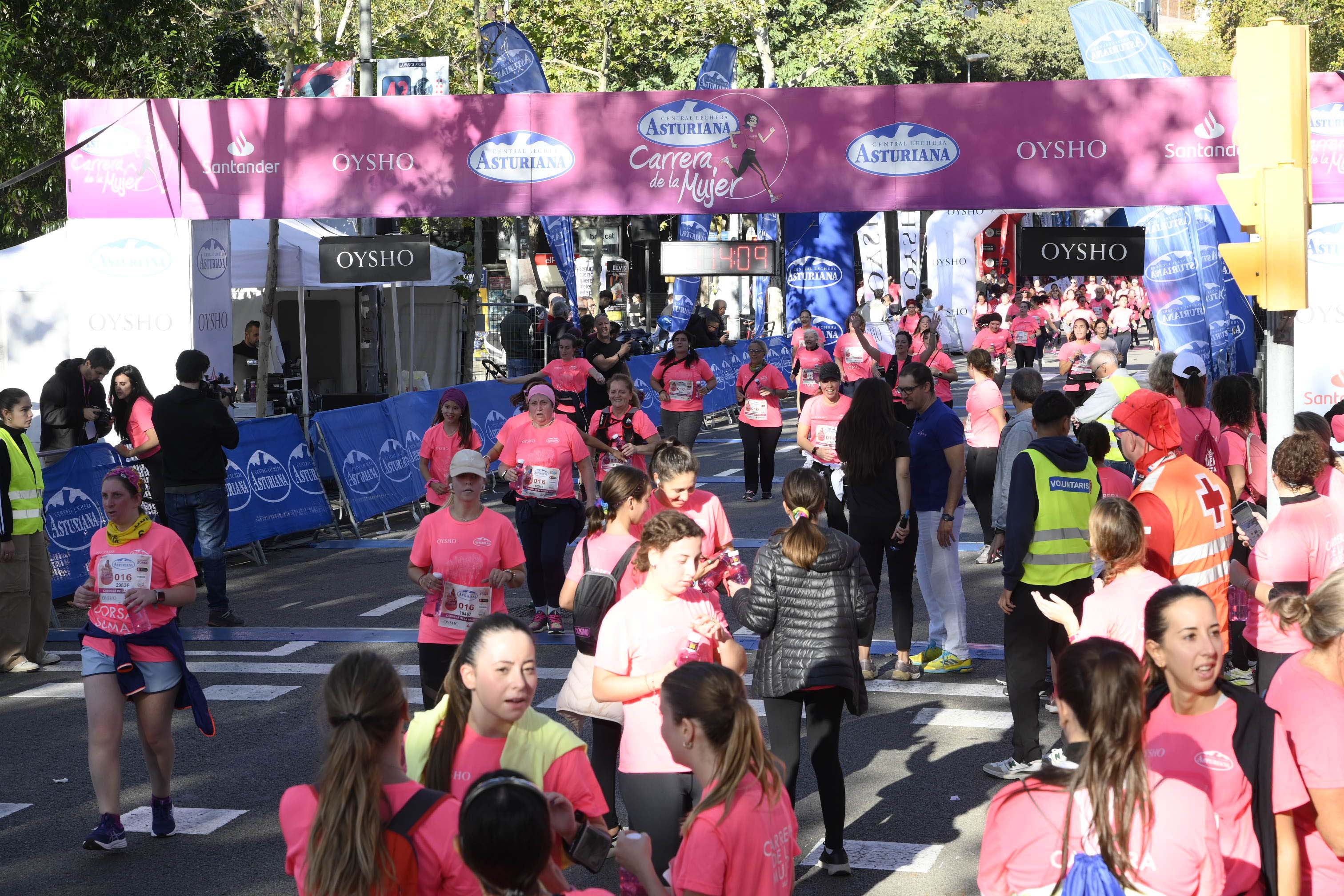 Las mejores fotos de la Carrera de la Mujer de Barcelona 2023. 5257