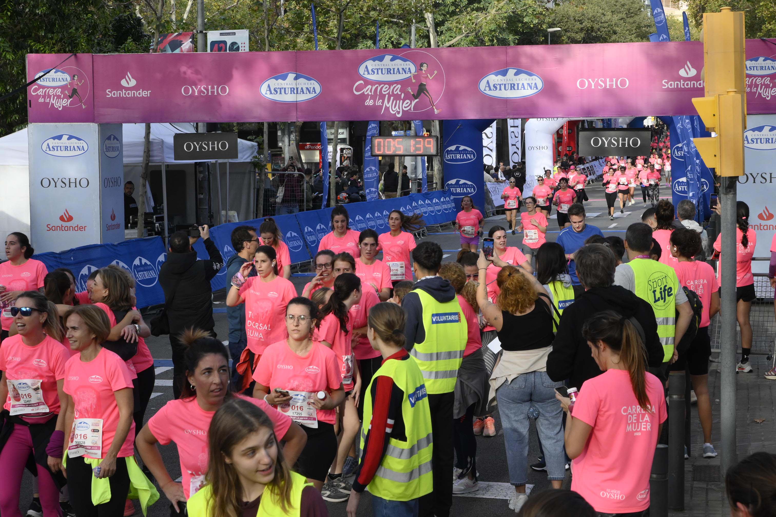 Las mejores fotos de la Carrera de la Mujer de Barcelona 2023. 4626