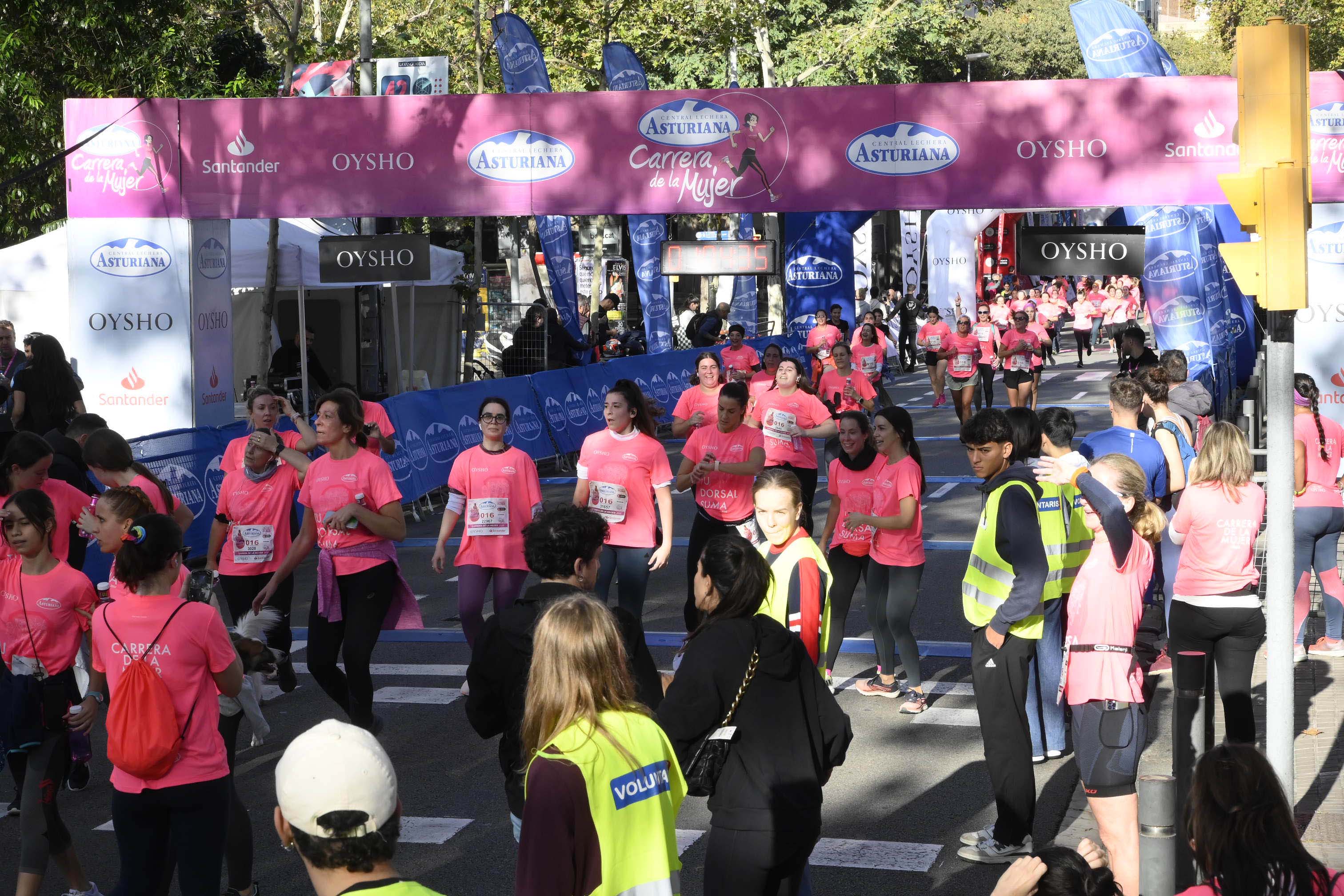 Las mejores fotos de la Carrera de la Mujer de Barcelona 2023. 5014