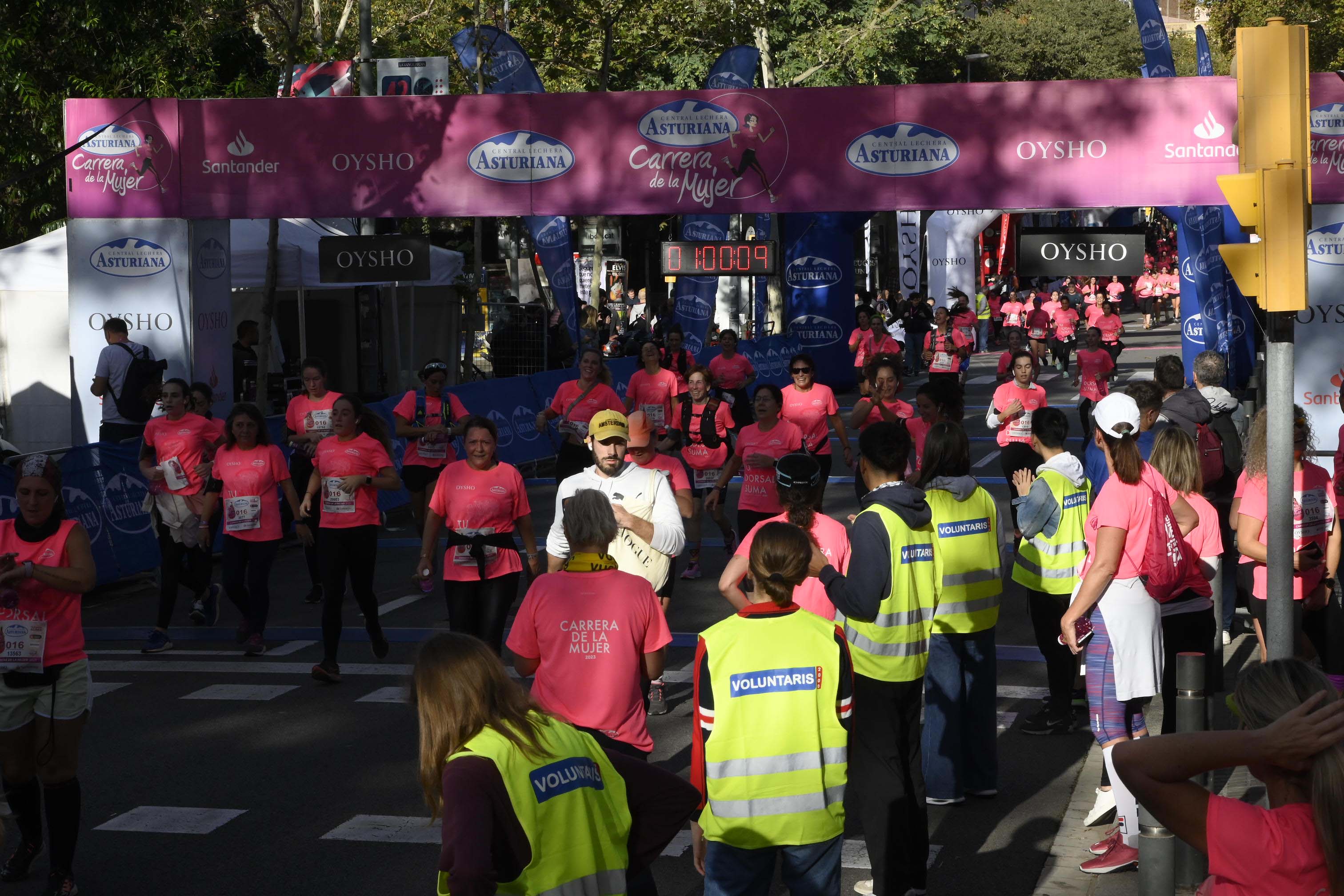 Las mejores fotos de la Carrera de la Mujer de Barcelona 2023. 4881