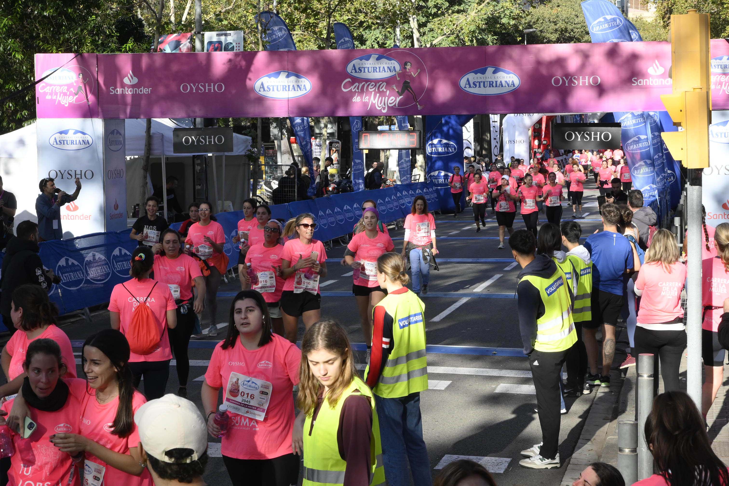 Las mejores fotos de la Carrera de la Mujer de Barcelona 2023. 5018