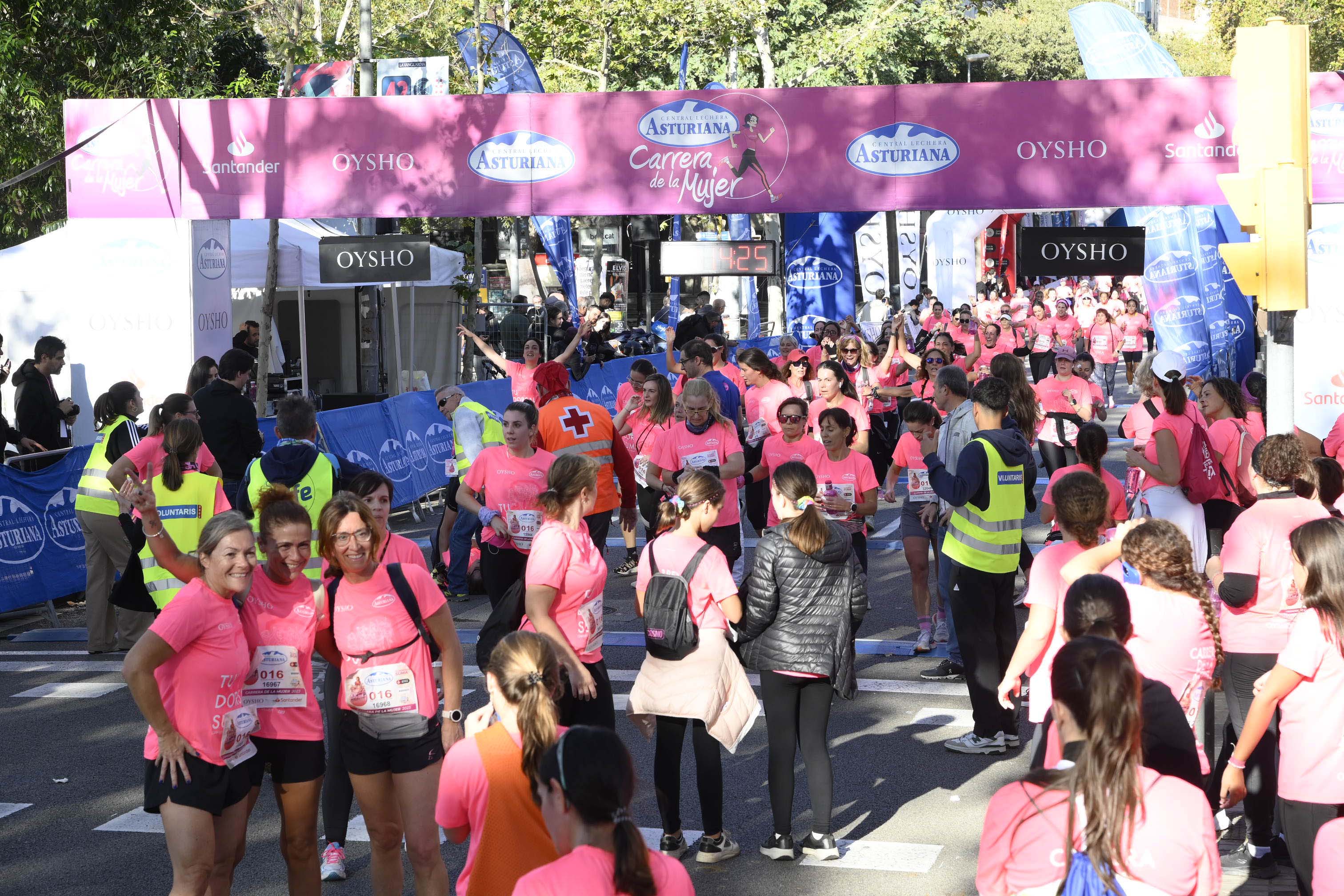 Las mejores fotos de la Carrera de la Mujer de Barcelona 2023. 5265