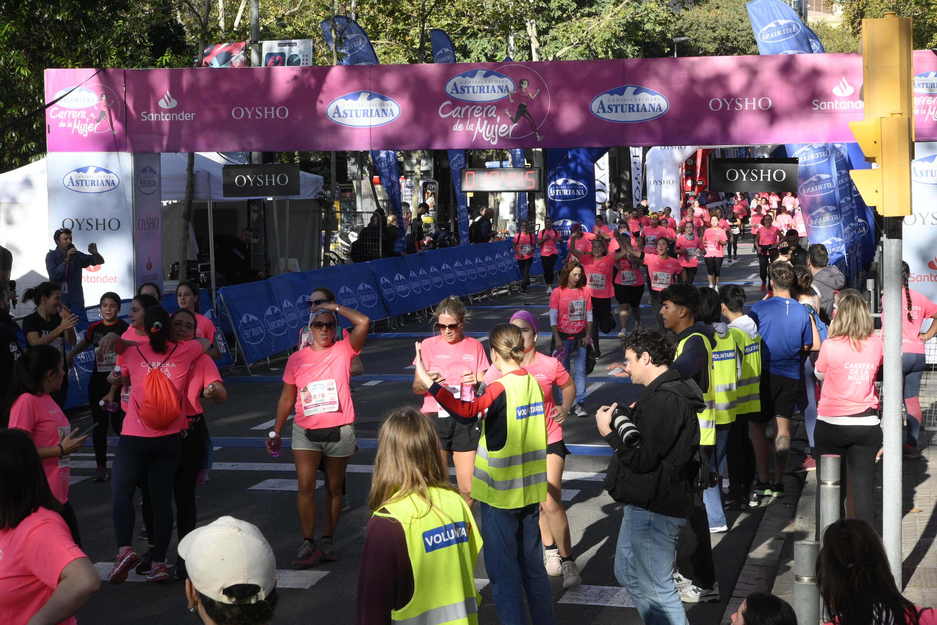 Las mejores fotos de la Carrera de la Mujer de Barcelona 2023. 5019