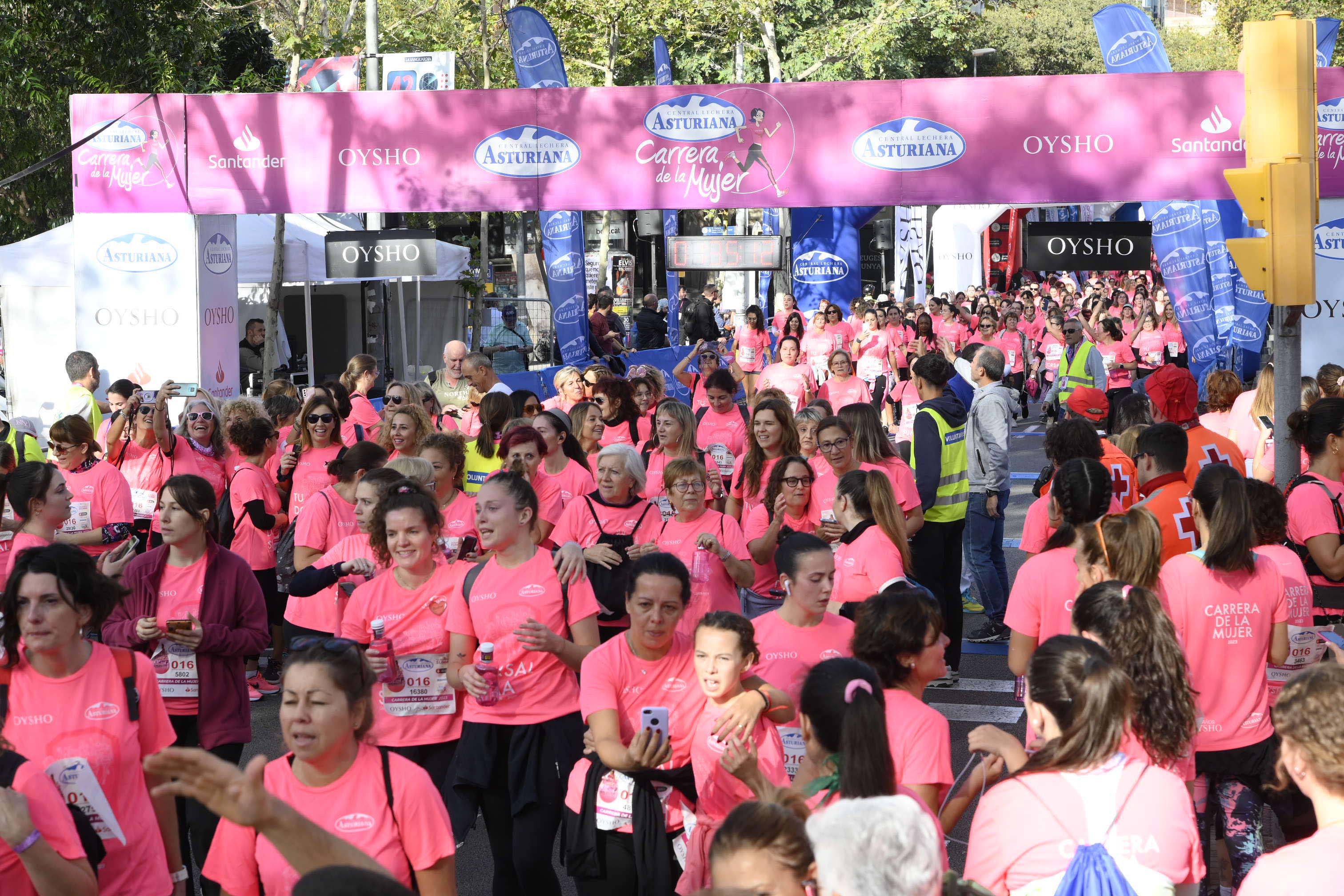 Las mejores fotos de la Carrera de la Mujer de Barcelona 2023. 5856