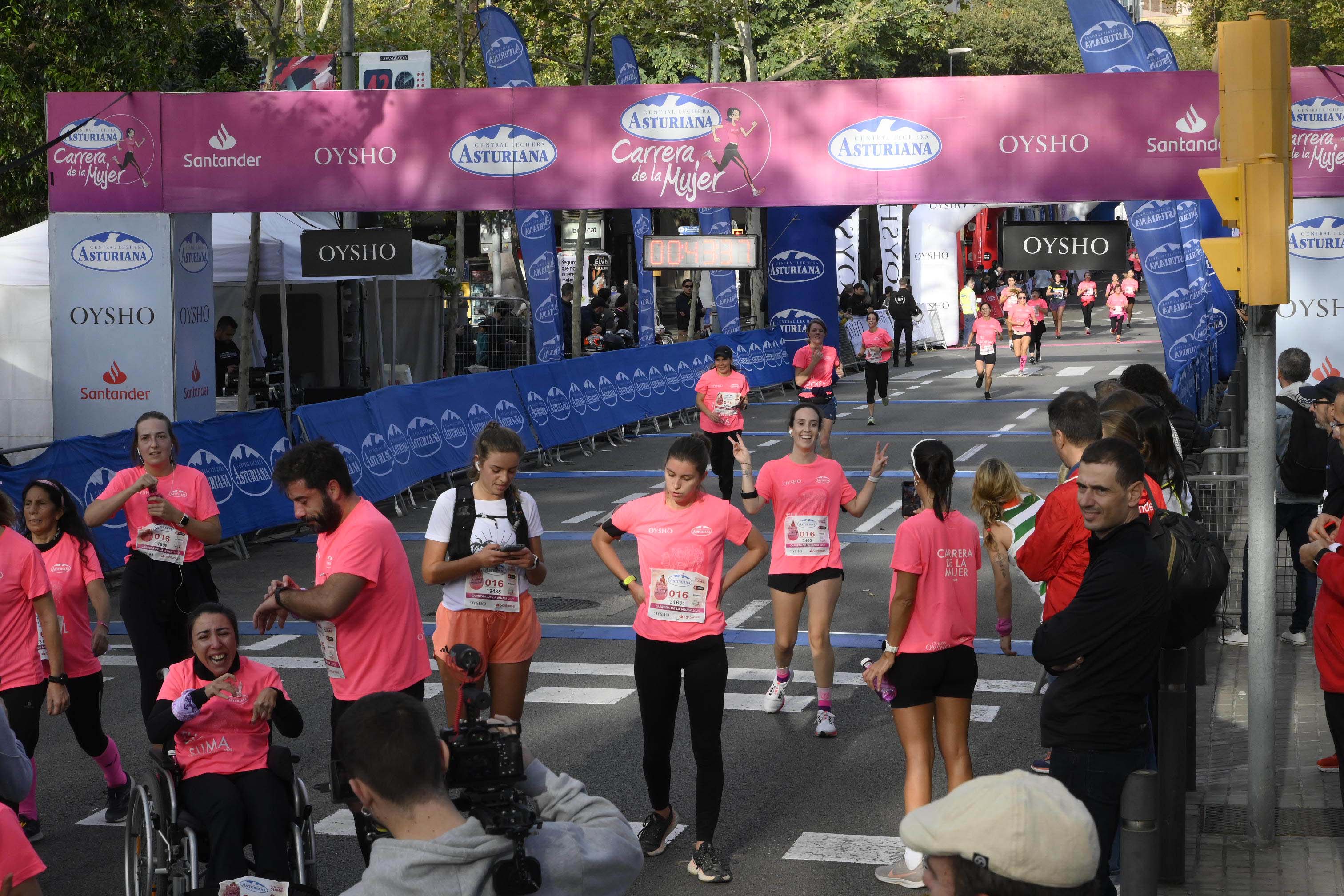 Las mejores fotos de la Carrera de la Mujer de Barcelona 2023. 4385