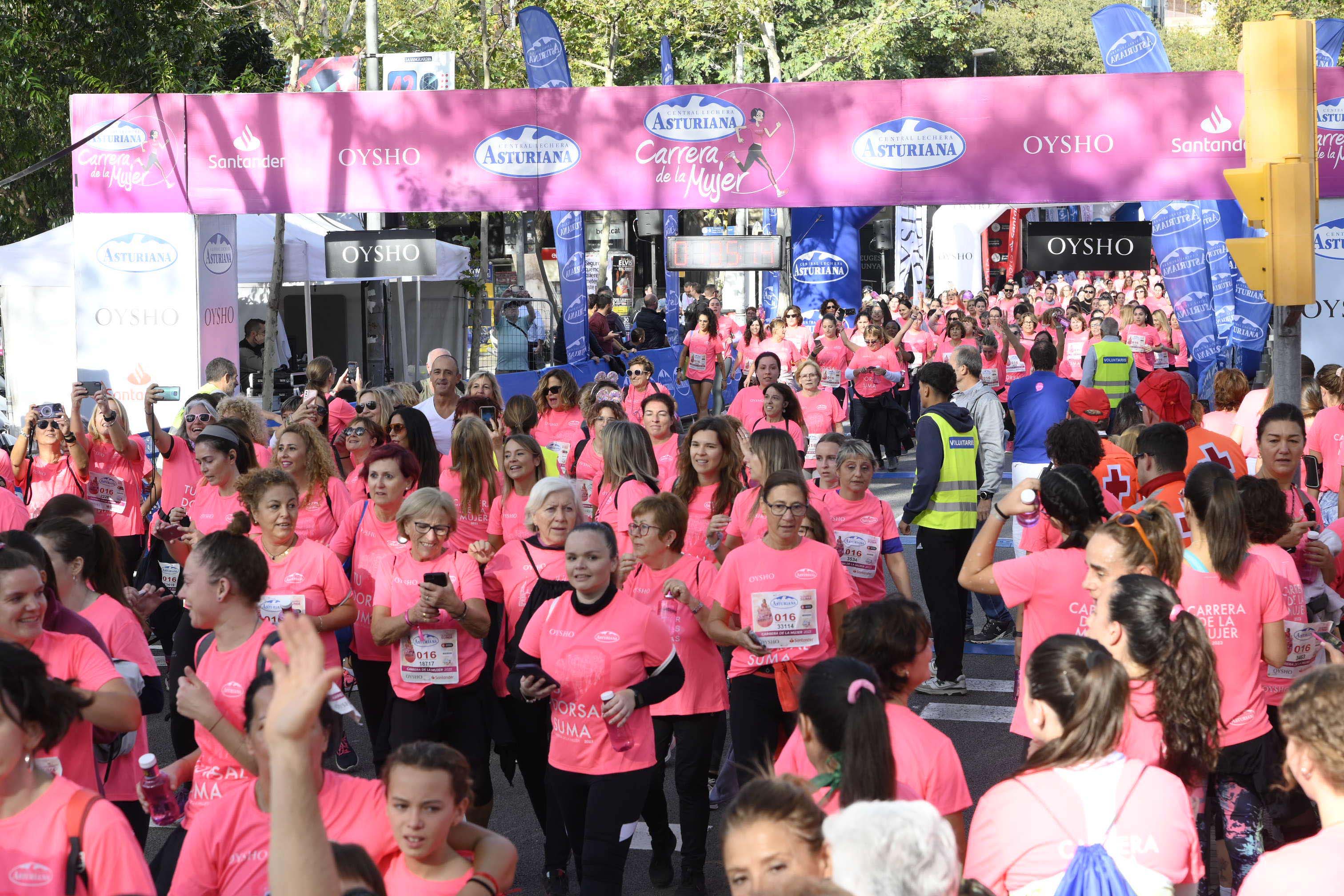Las mejores fotos de la Carrera de la Mujer de Barcelona 2023. 5857