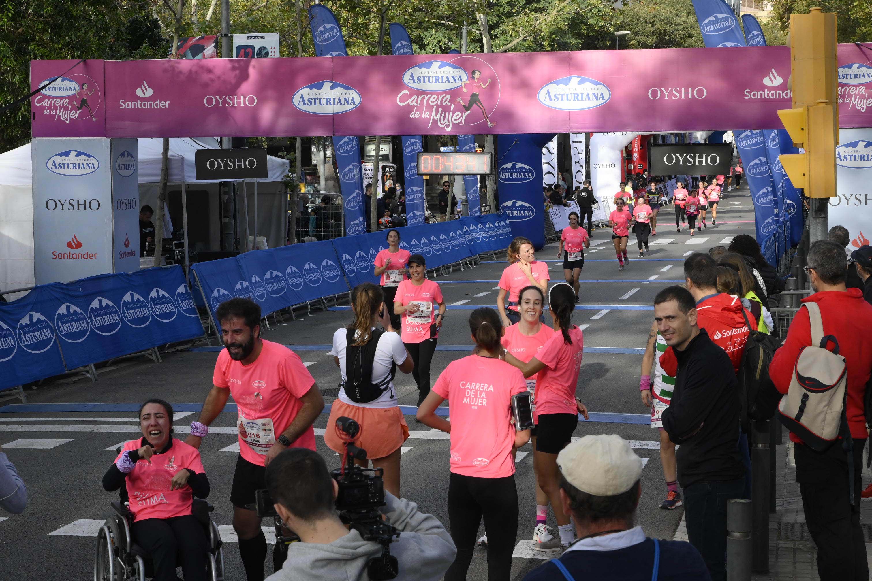 Las mejores fotos de la Carrera de la Mujer de Barcelona 2023. 4387