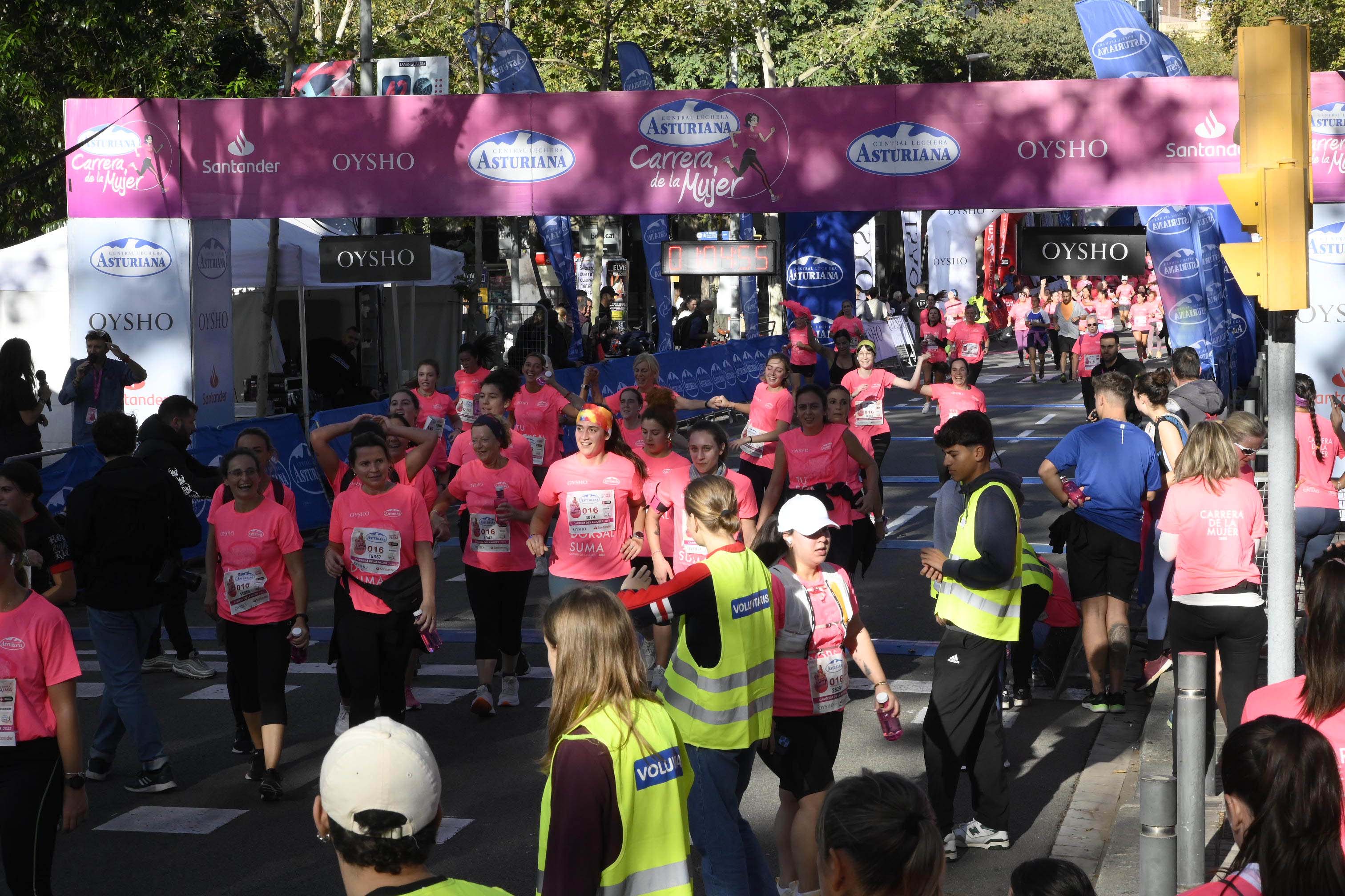 Las mejores fotos de la Carrera de la Mujer de Barcelona 2023. 5024