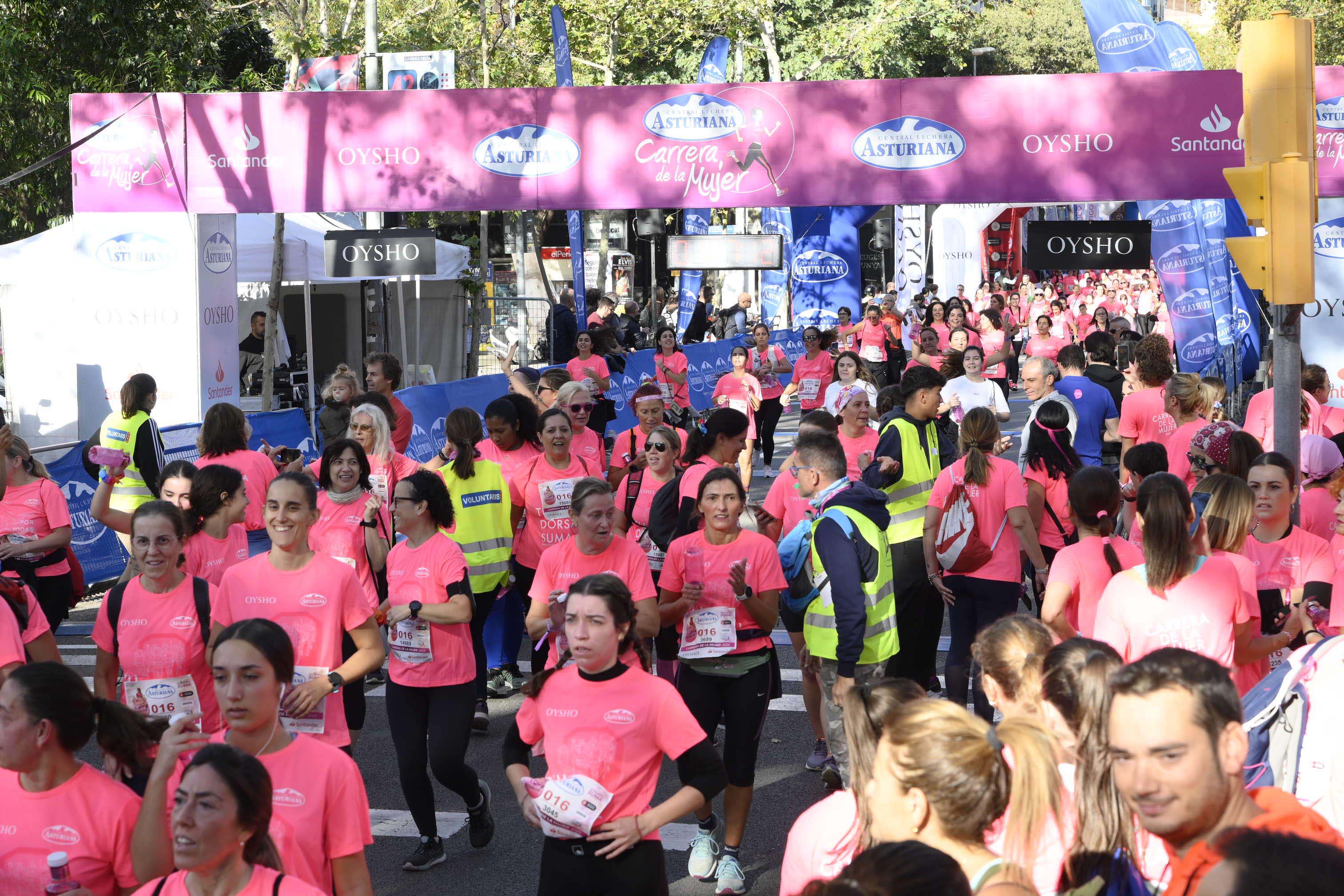 Las mejores fotos de la Carrera de la Mujer de Barcelona 2023. 5619
