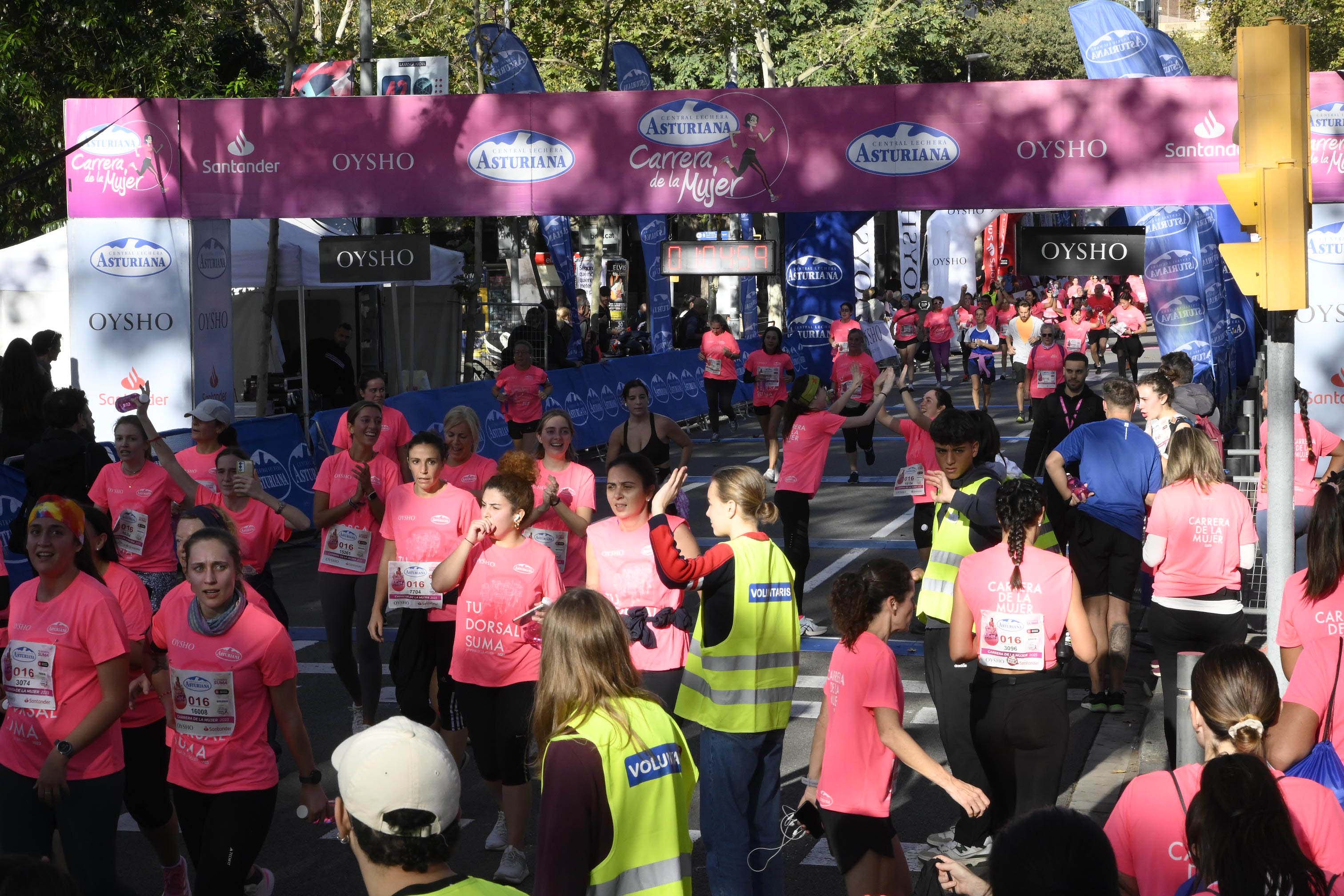 Las mejores fotos de la Carrera de la Mujer de Barcelona 2023. 5026