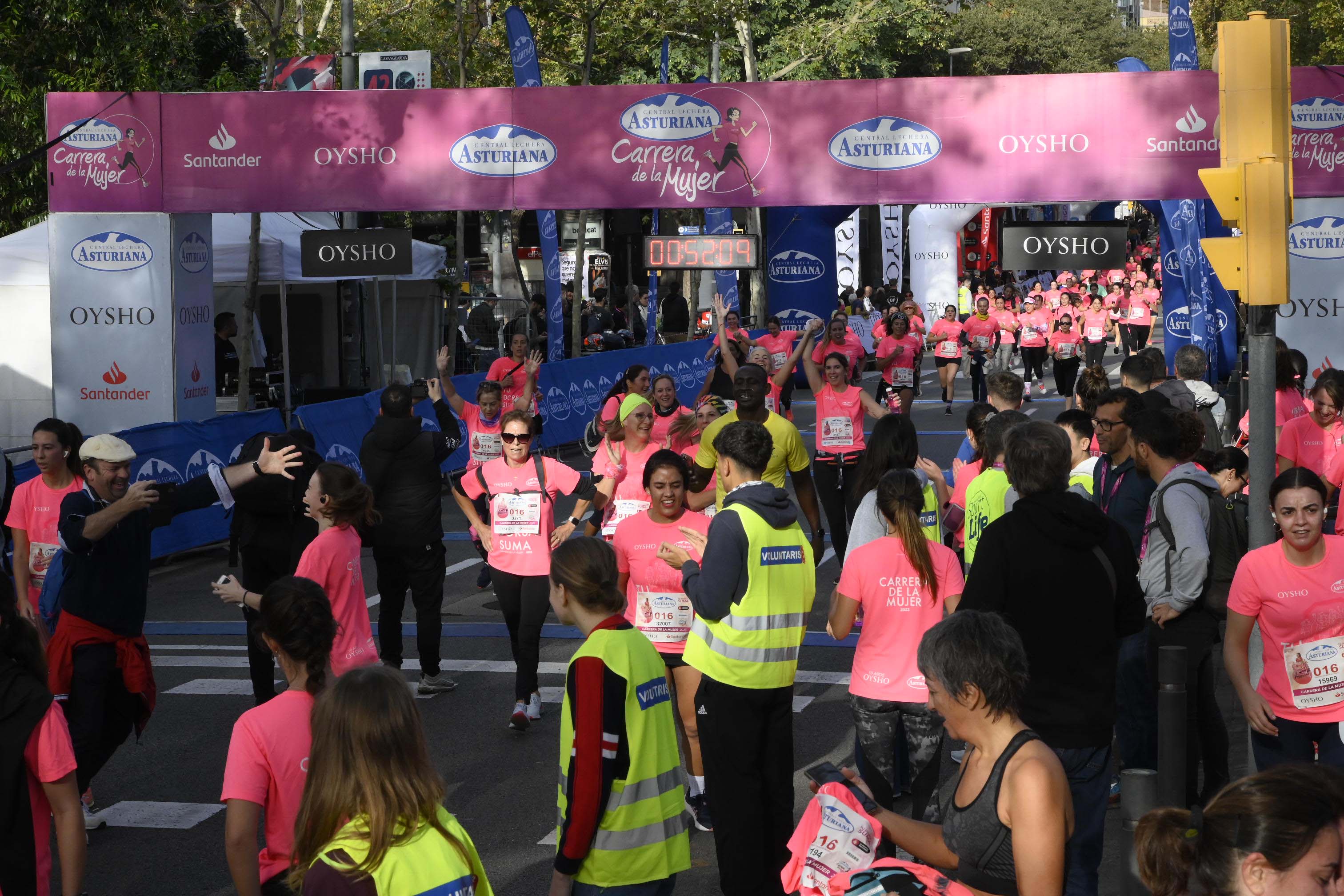 Las mejores fotos de la Carrera de la Mujer de Barcelona 2023. 4641