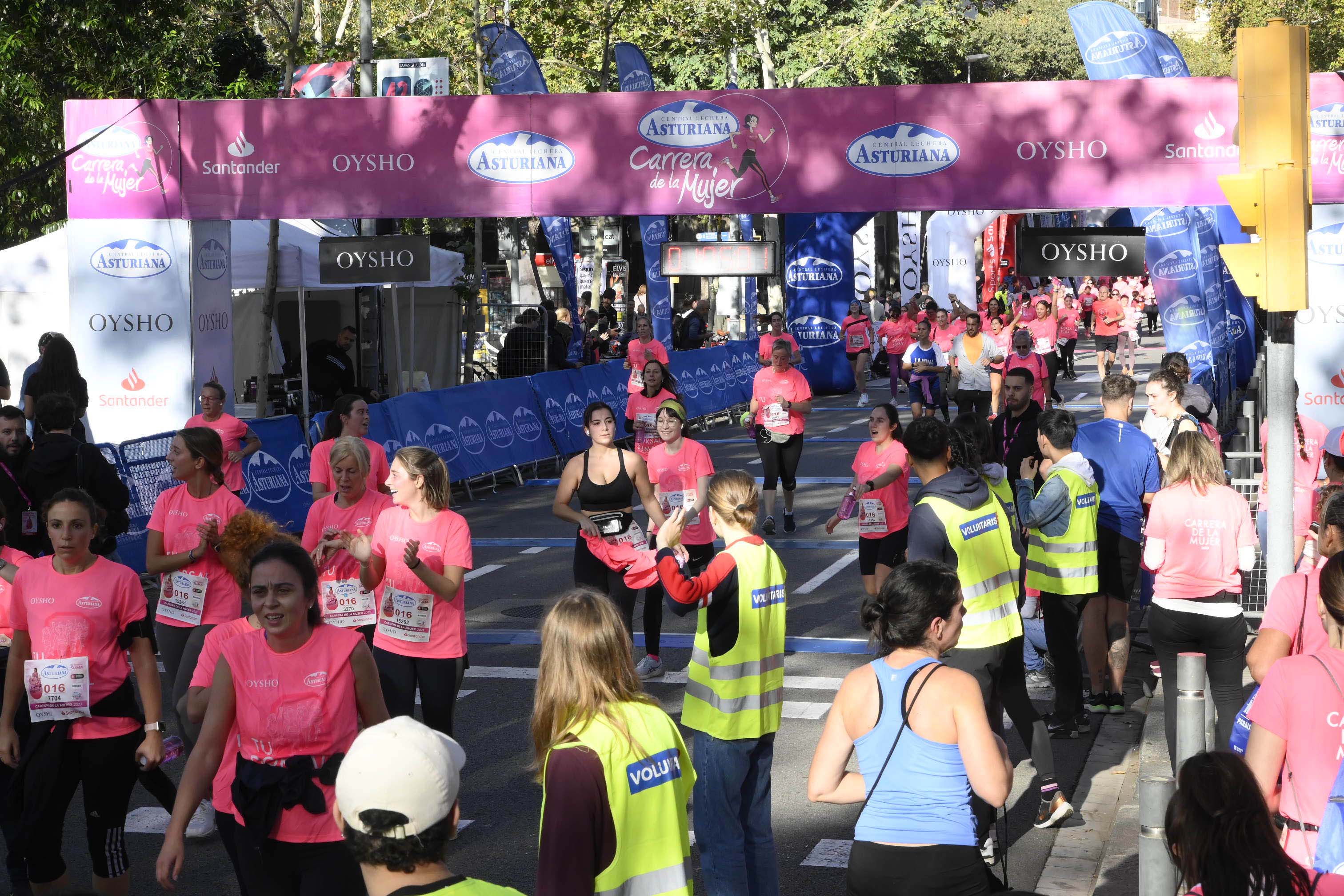 Las mejores fotos de la Carrera de la Mujer de Barcelona 2023. 5027