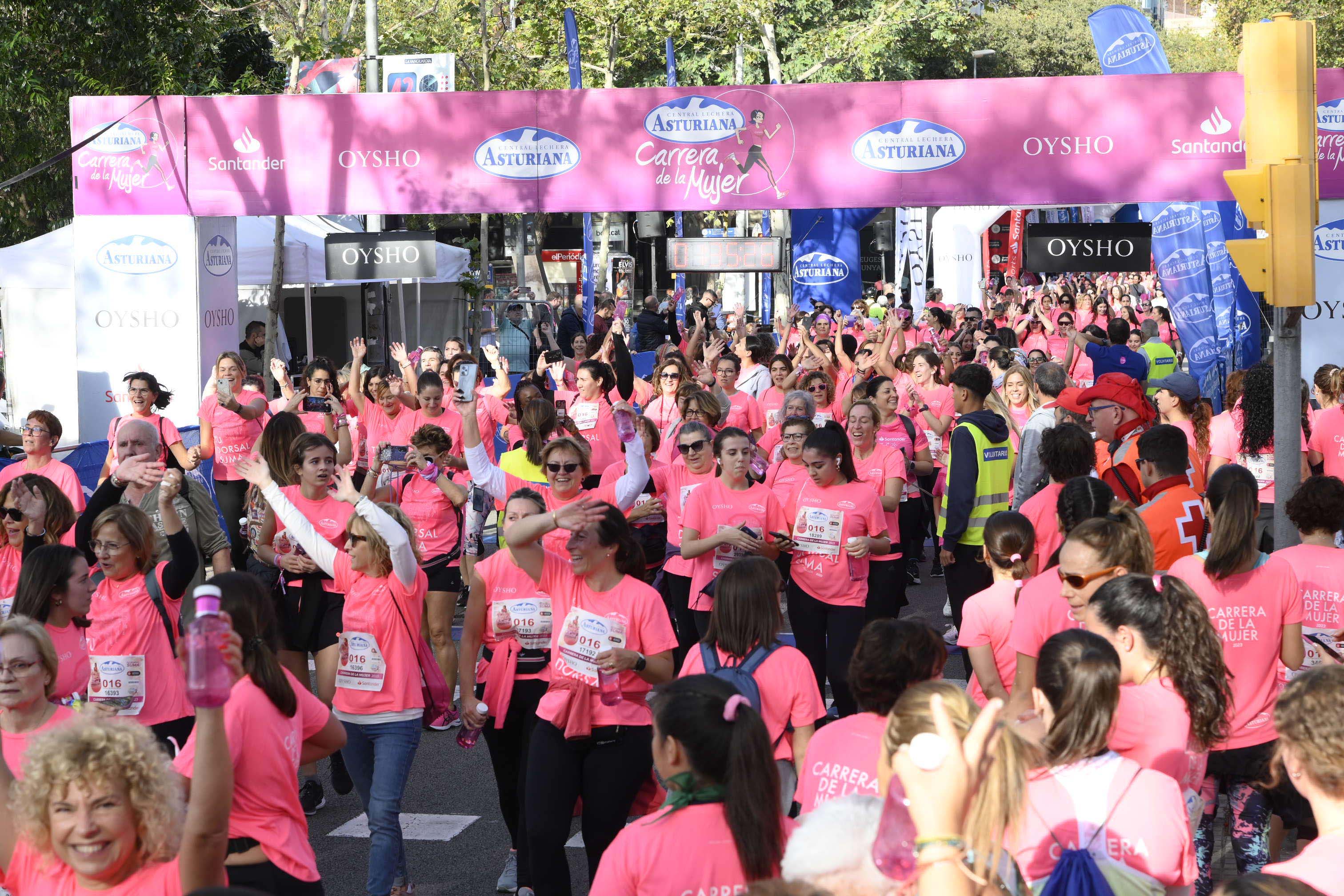 Las mejores fotos de la Carrera de la Mujer de Barcelona 2023. 5863