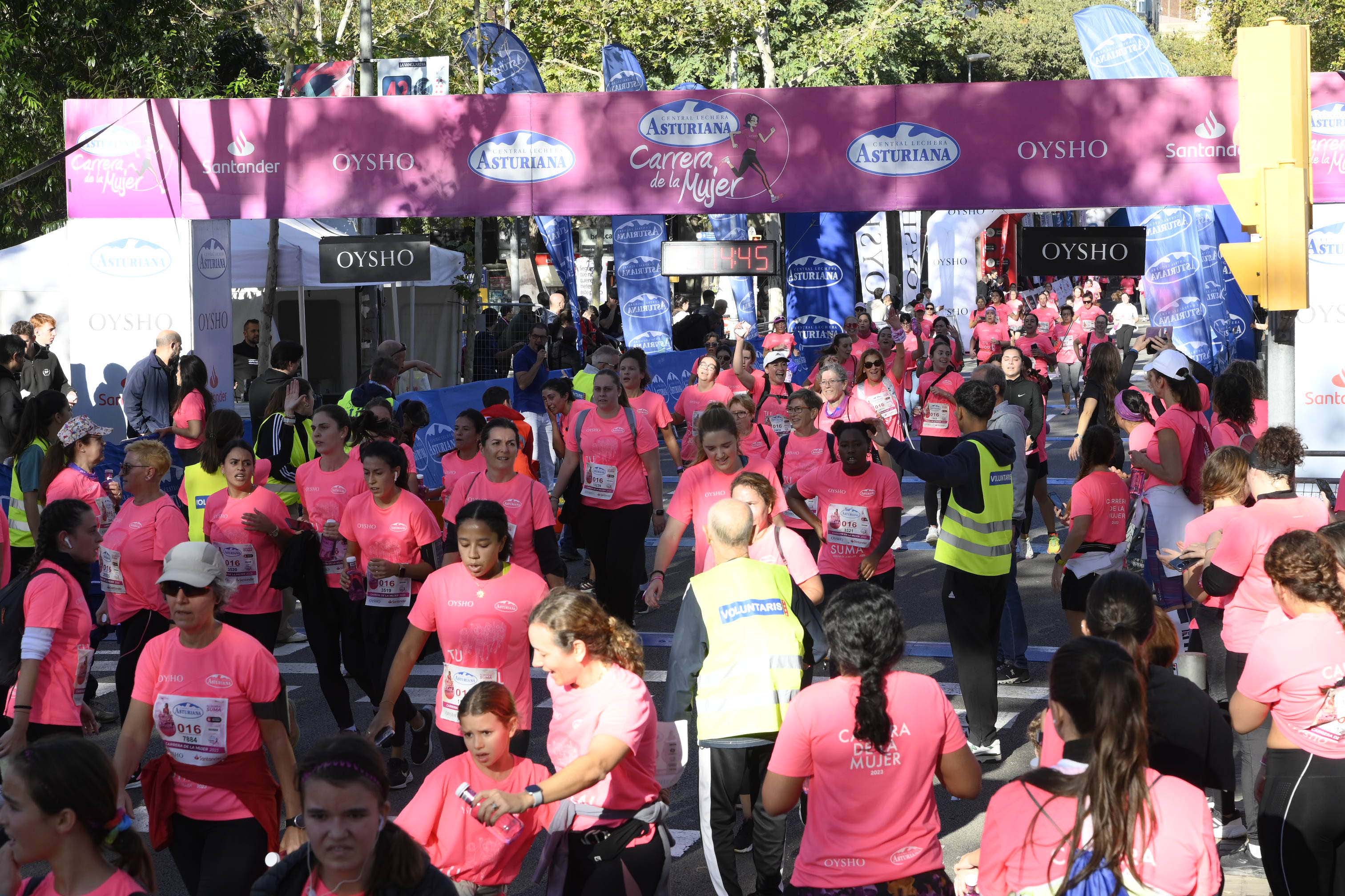 Las mejores fotos de la Carrera de la Mujer de Barcelona 2023. 5275