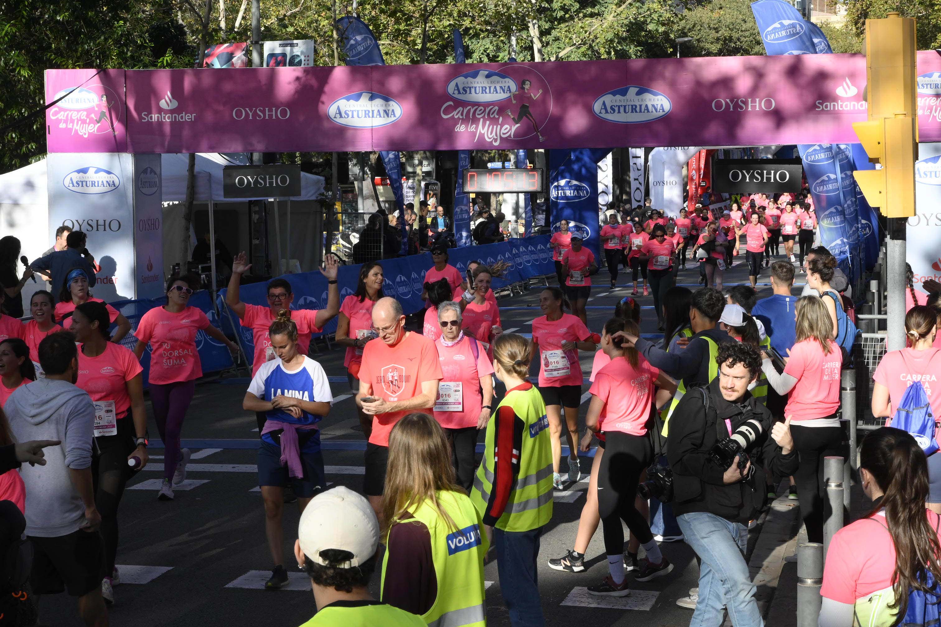 Las mejores fotos de la Carrera de la Mujer de Barcelona 2023. 5033