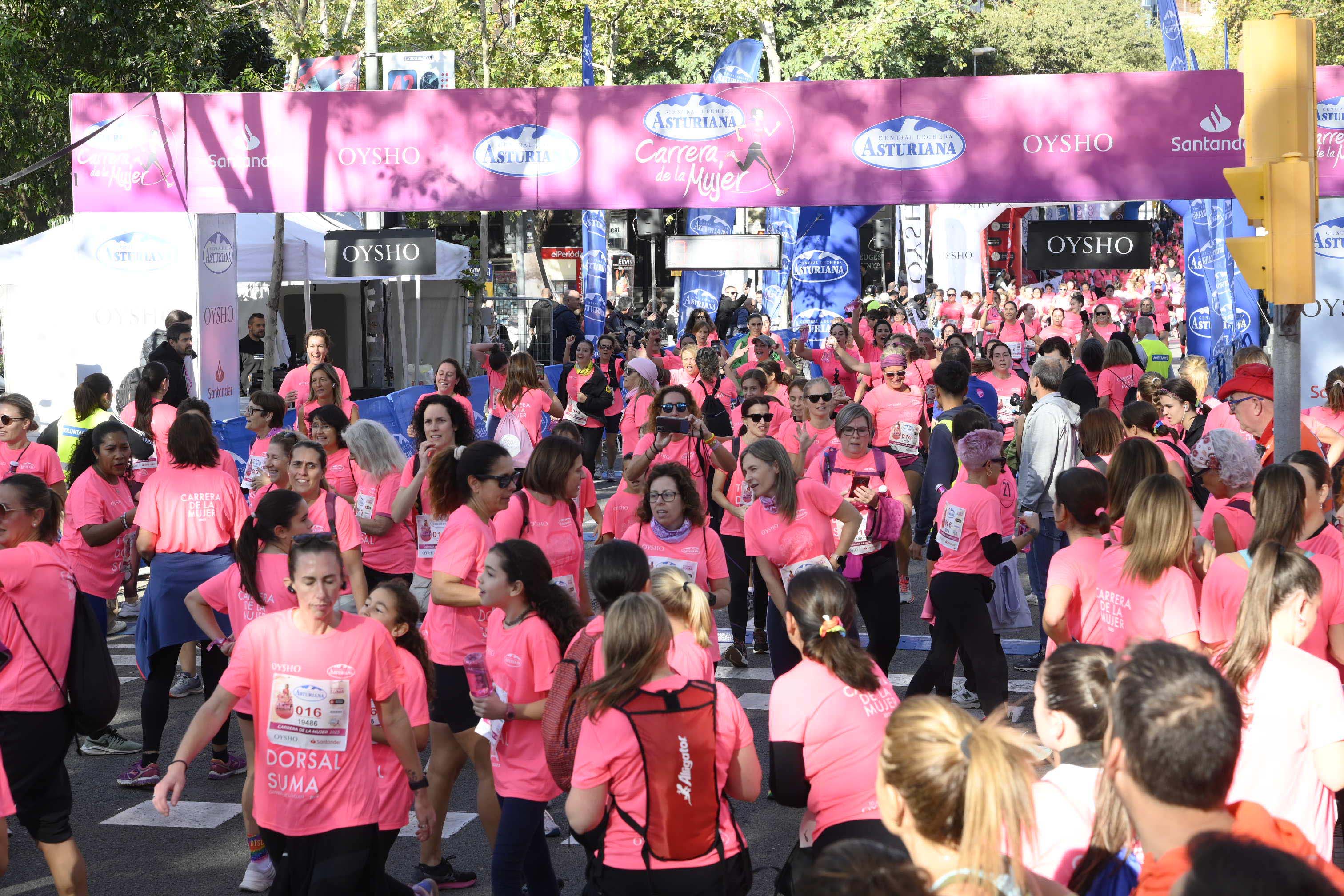 Las mejores fotos de la Carrera de la Mujer de Barcelona 2023. 5630
