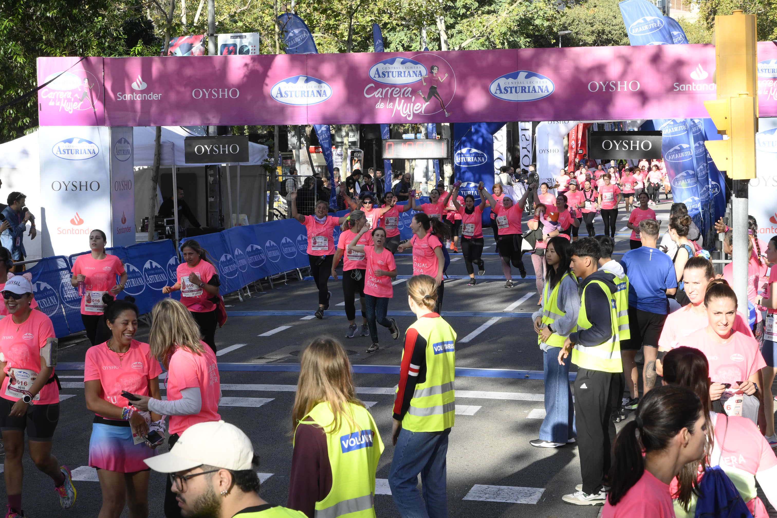 Las mejores fotos de la Carrera de la Mujer de Barcelona 2023. 5037