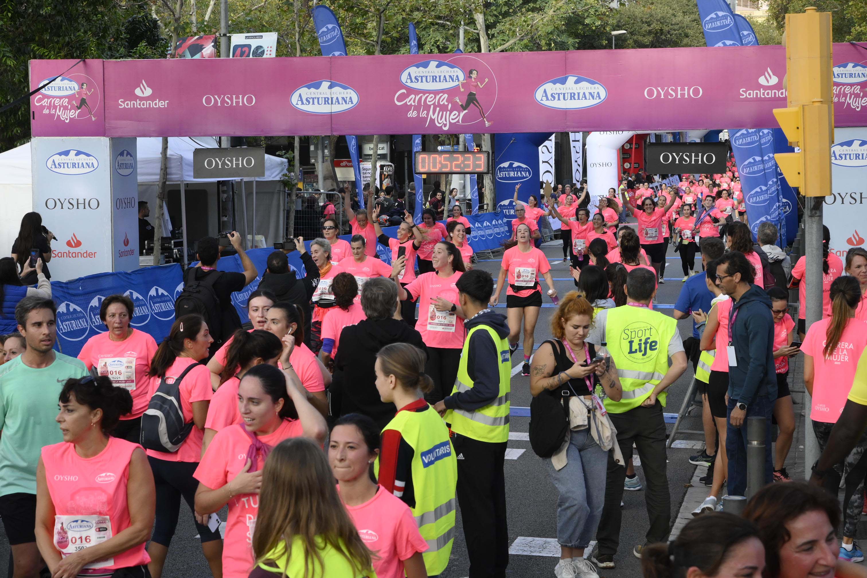 Las mejores fotos de la Carrera de la Mujer de Barcelona 2023. 4653