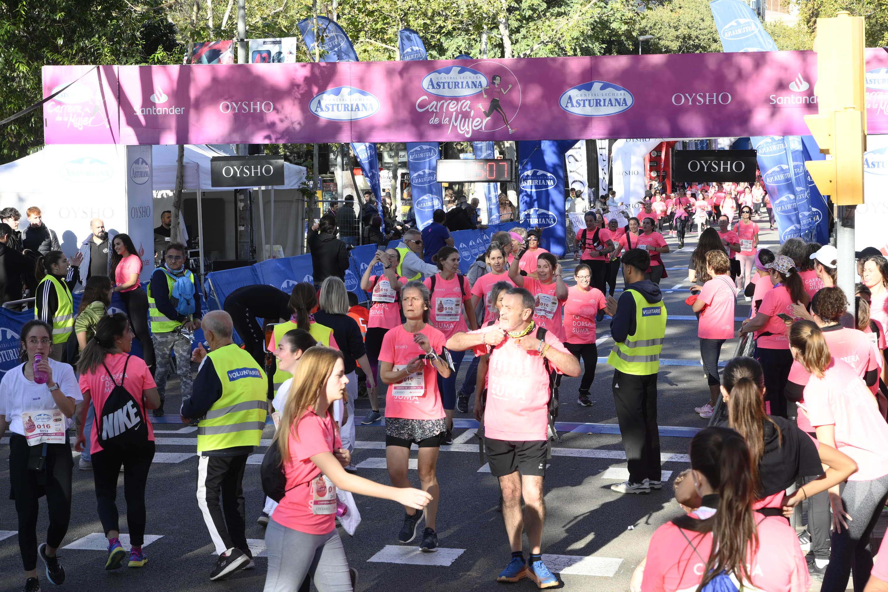 Las mejores fotos de la Carrera de la Mujer de Barcelona 2023. 5286