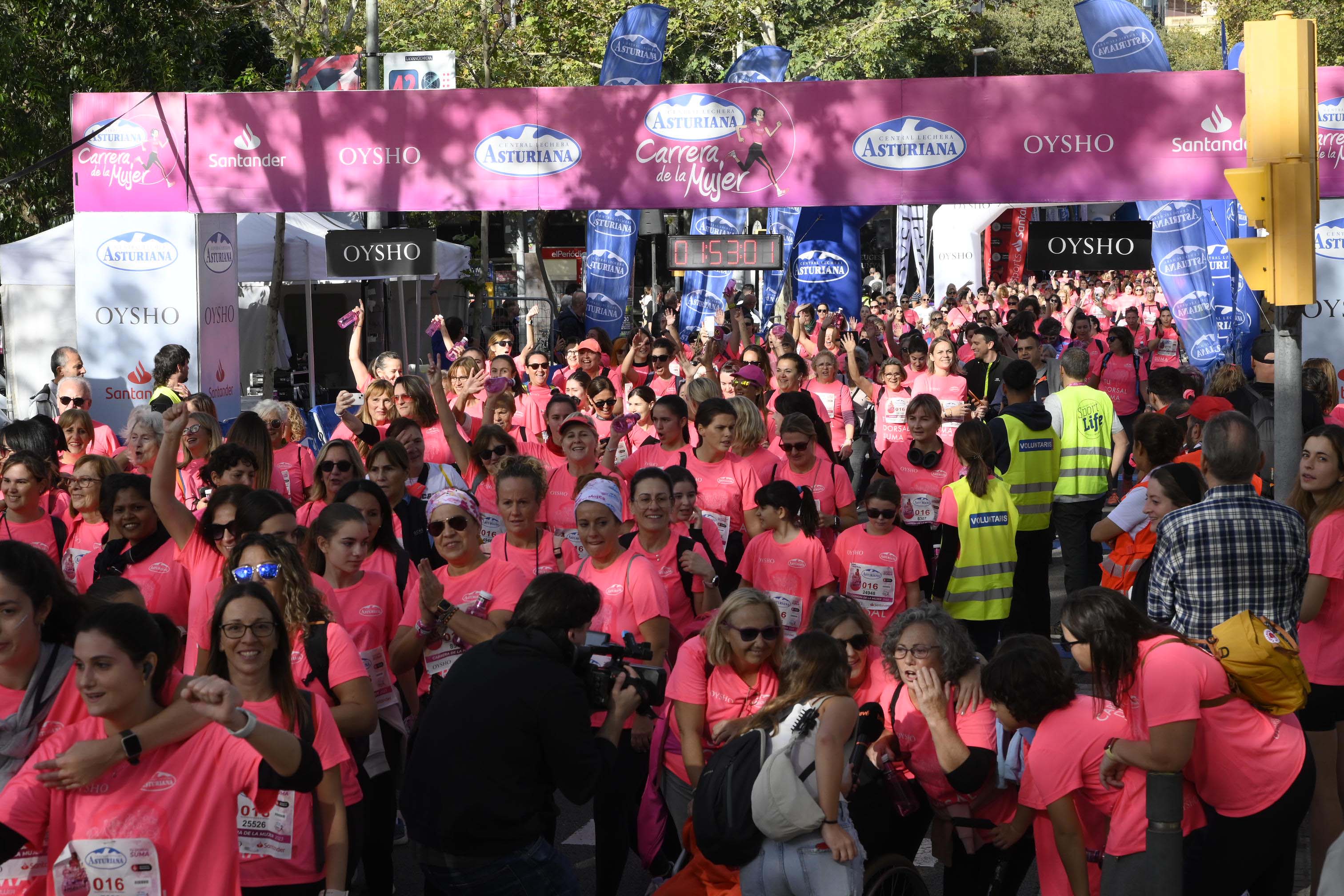 Las mejores fotos de la Carrera de la Mujer de Barcelona 2023. 6379