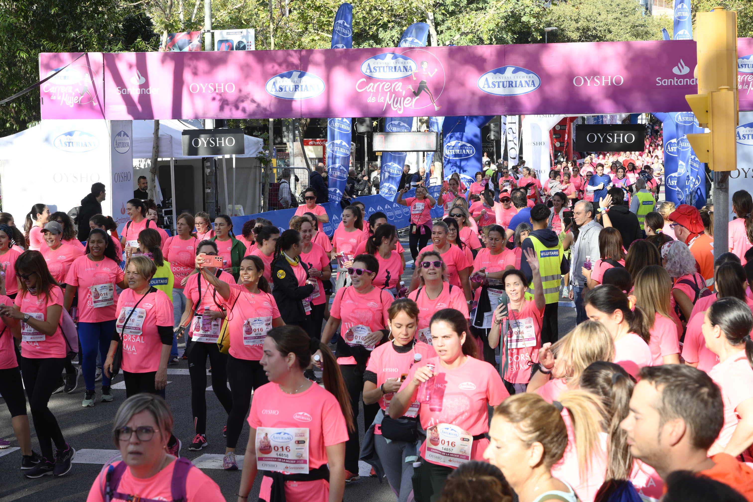 Las mejores fotos de la Carrera de la Mujer de Barcelona 2023. 5635
