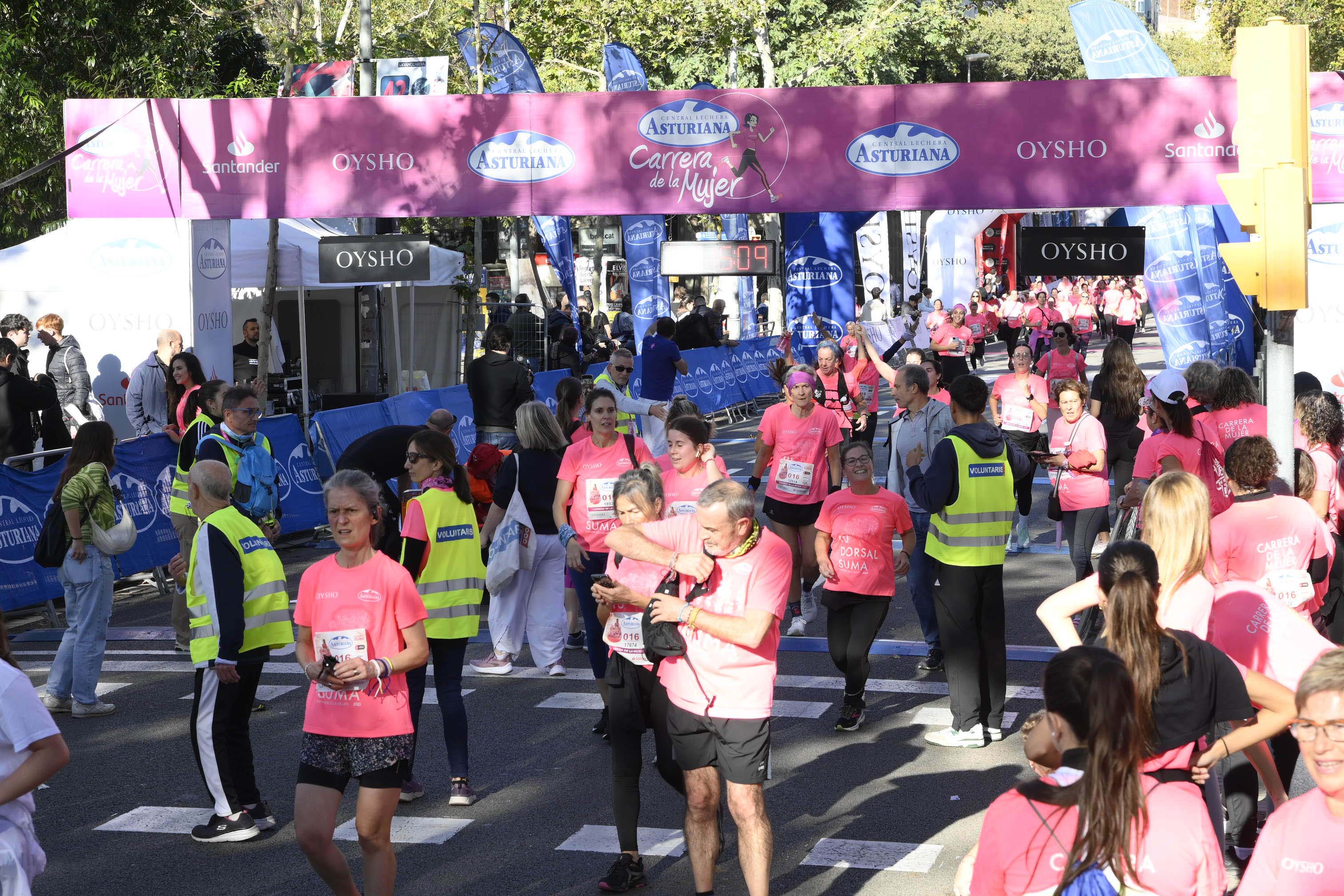 Las mejores fotos de la Carrera de la Mujer de Barcelona 2023. 5287