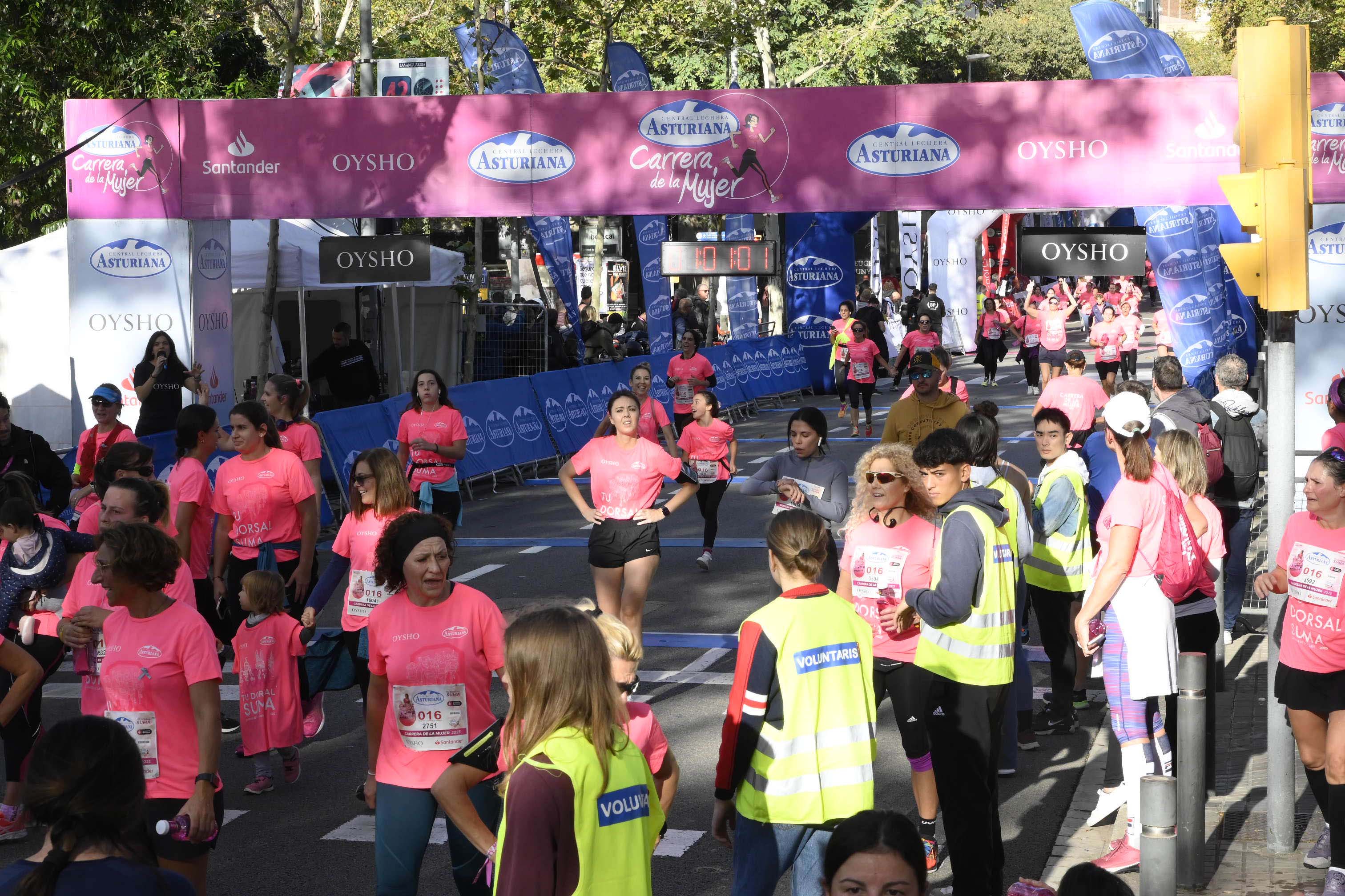 Las mejores fotos de la Carrera de la Mujer de Barcelona 2023. 4907