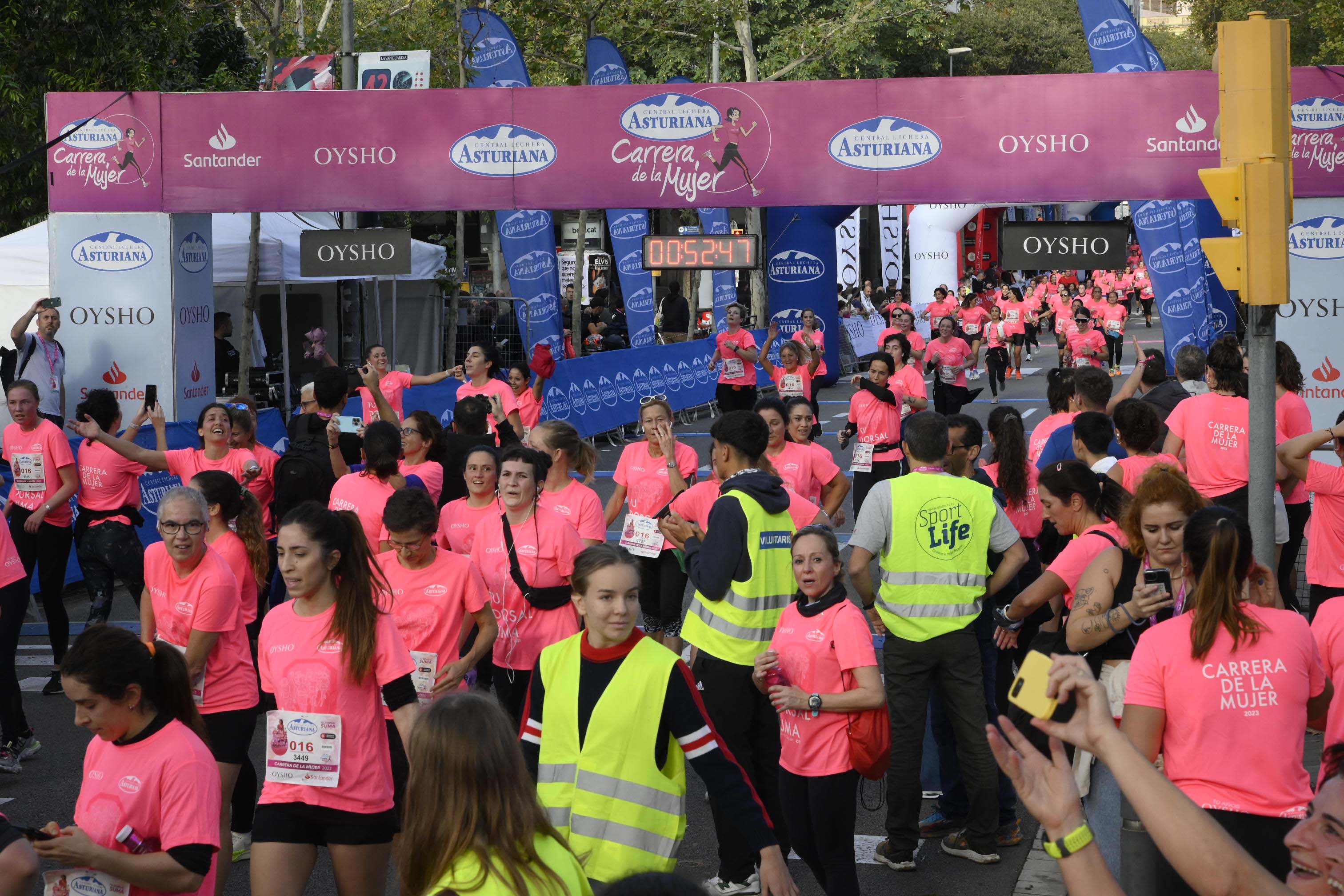 Las mejores fotos de la Carrera de la Mujer de Barcelona 2023. 4660