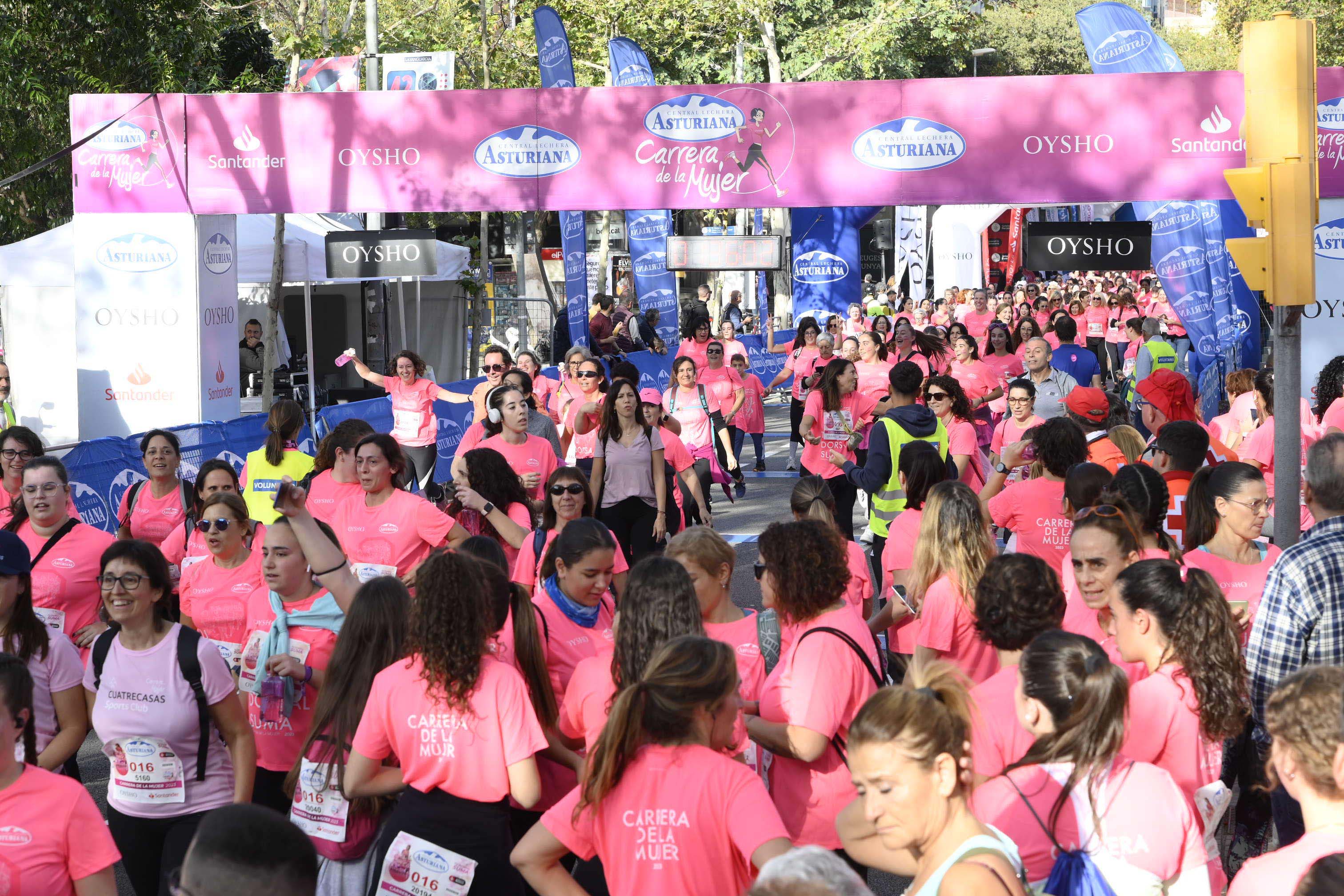 Las mejores fotos de la Carrera de la Mujer de Barcelona 2023. 5881