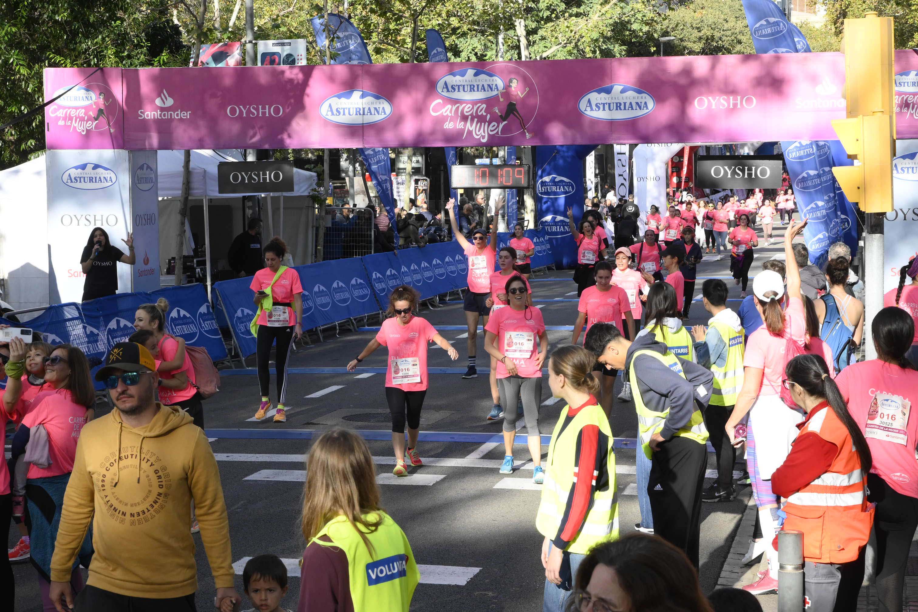 Las mejores fotos de la Carrera de la Mujer de Barcelona 2023. 4911