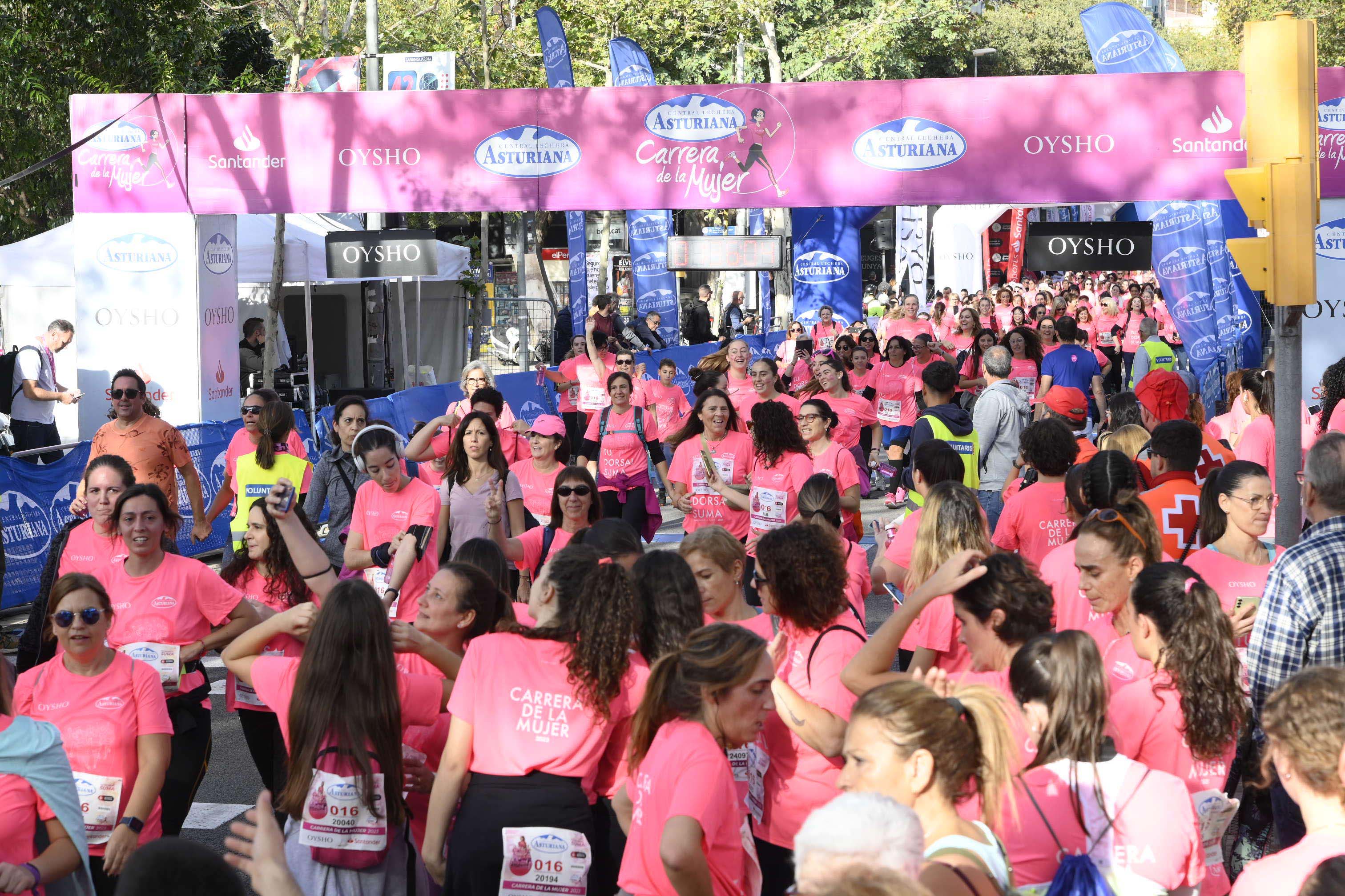 Las mejores fotos de la Carrera de la Mujer de Barcelona 2023. 5882