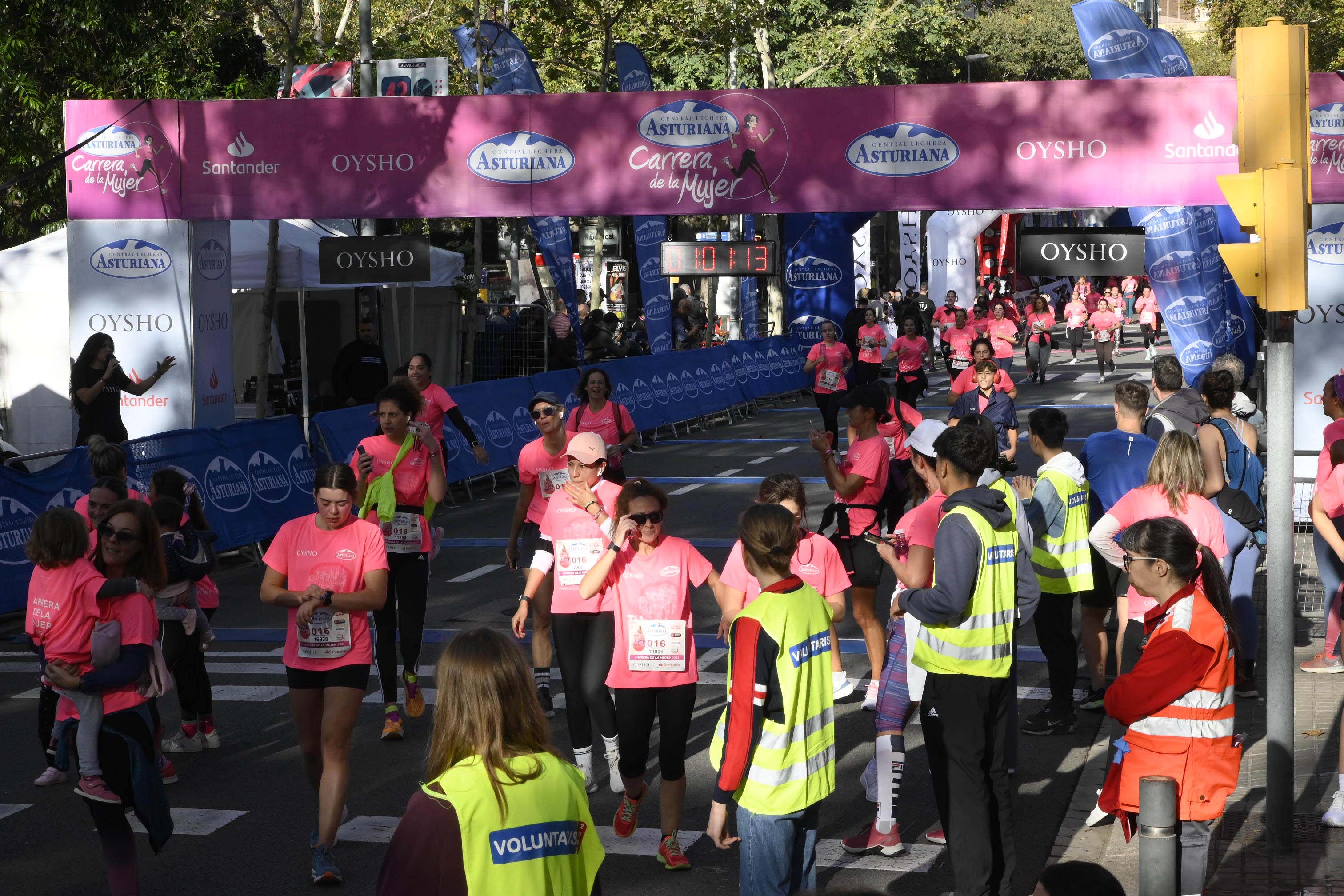 Las mejores fotos de la Carrera de la Mujer de Barcelona 2023. 4913