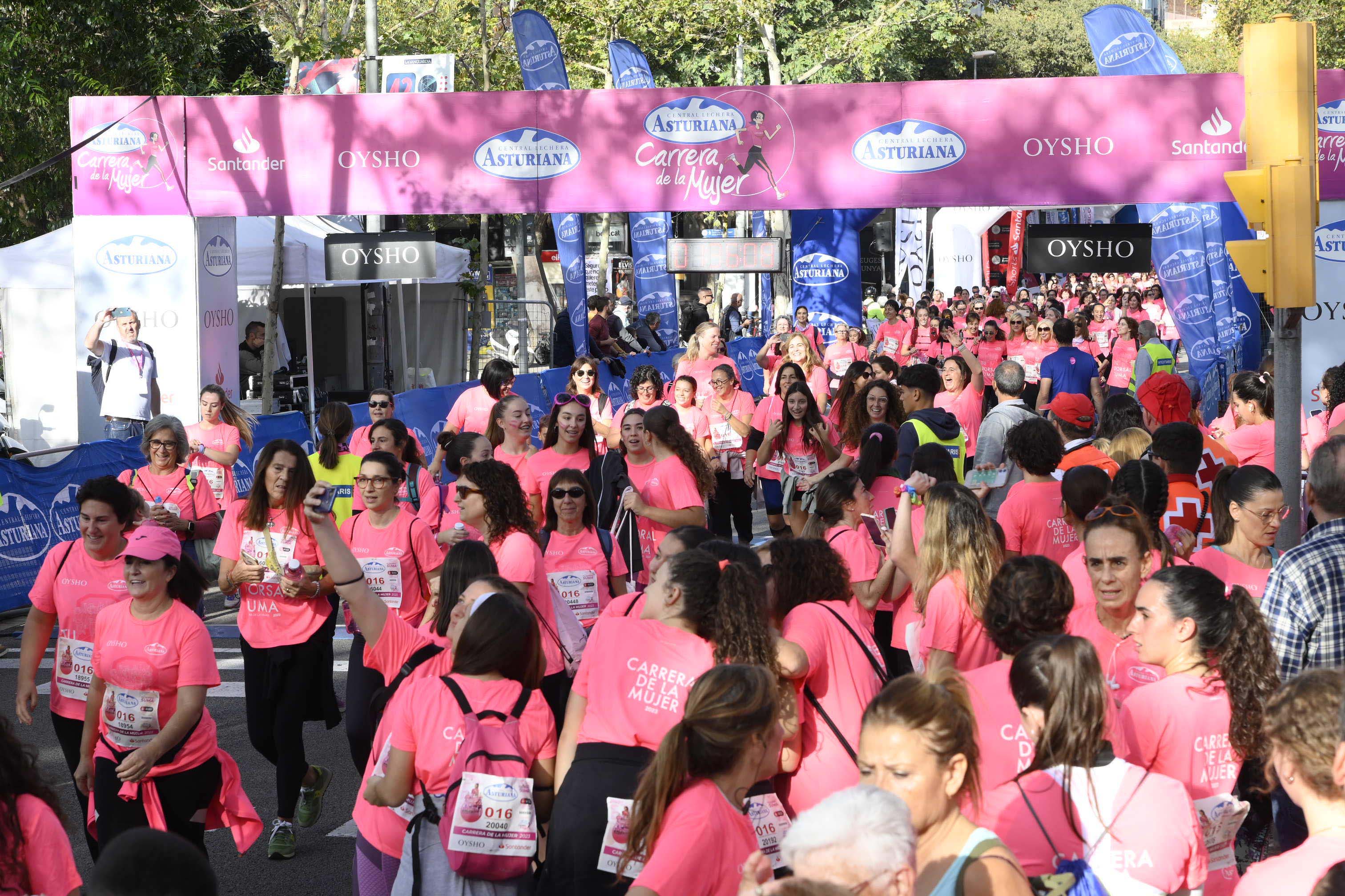 Las mejores fotos de la Carrera de la Mujer de Barcelona 2023. 5884