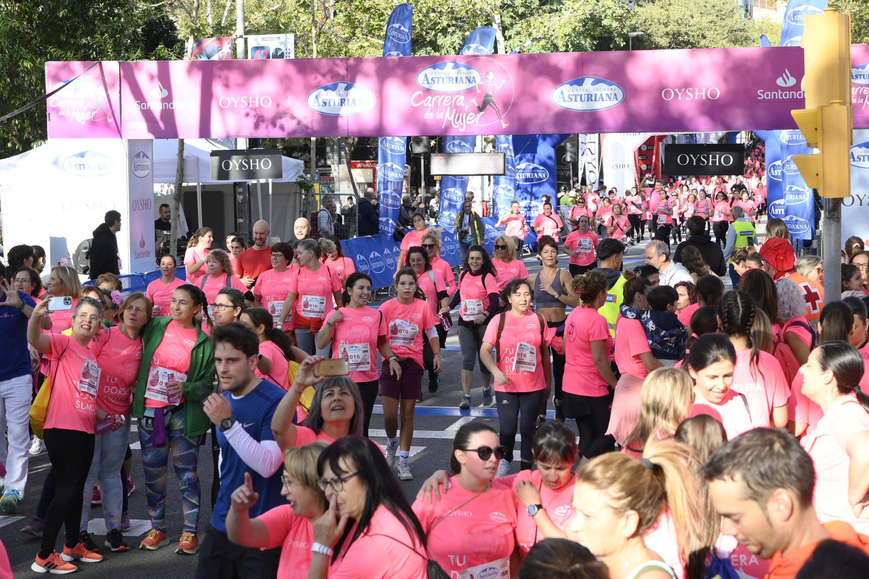 Las mejores fotos de la Carrera de la Mujer de Barcelona 2023. 5643