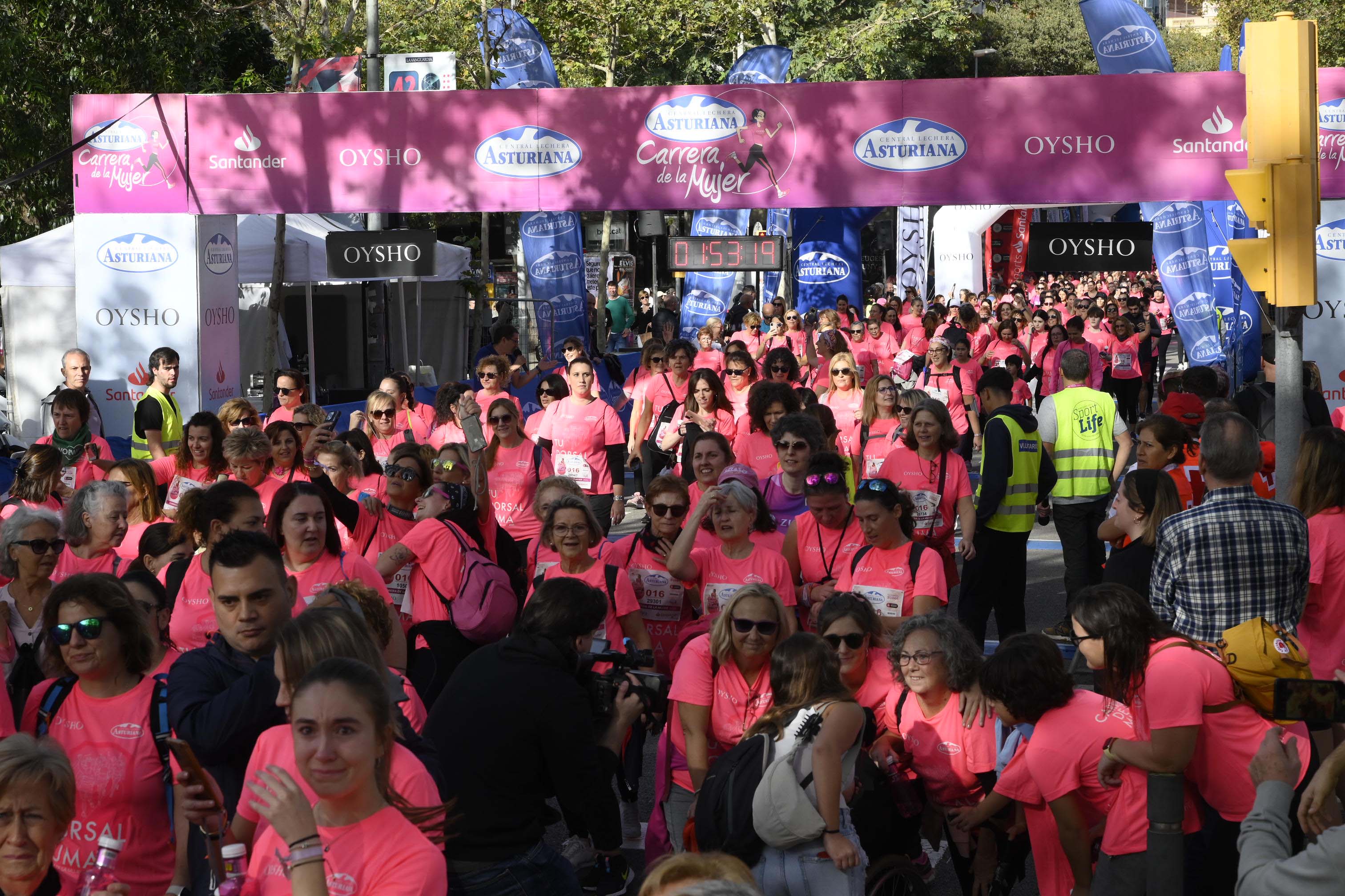 Las mejores fotos de la Carrera de la Mujer de Barcelona 2023. 6388
