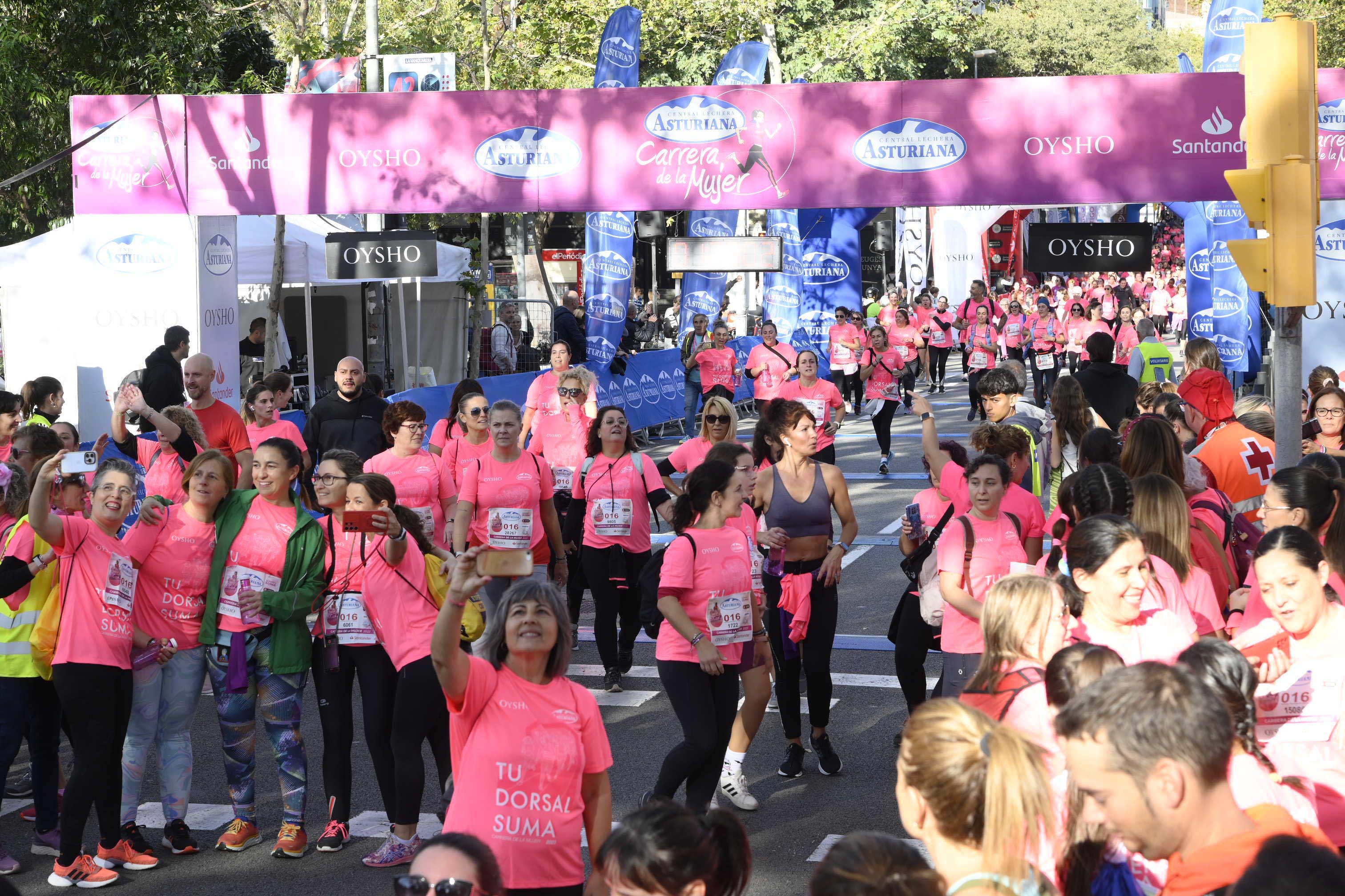 Las mejores fotos de la Carrera de la Mujer de Barcelona 2023. 5644
