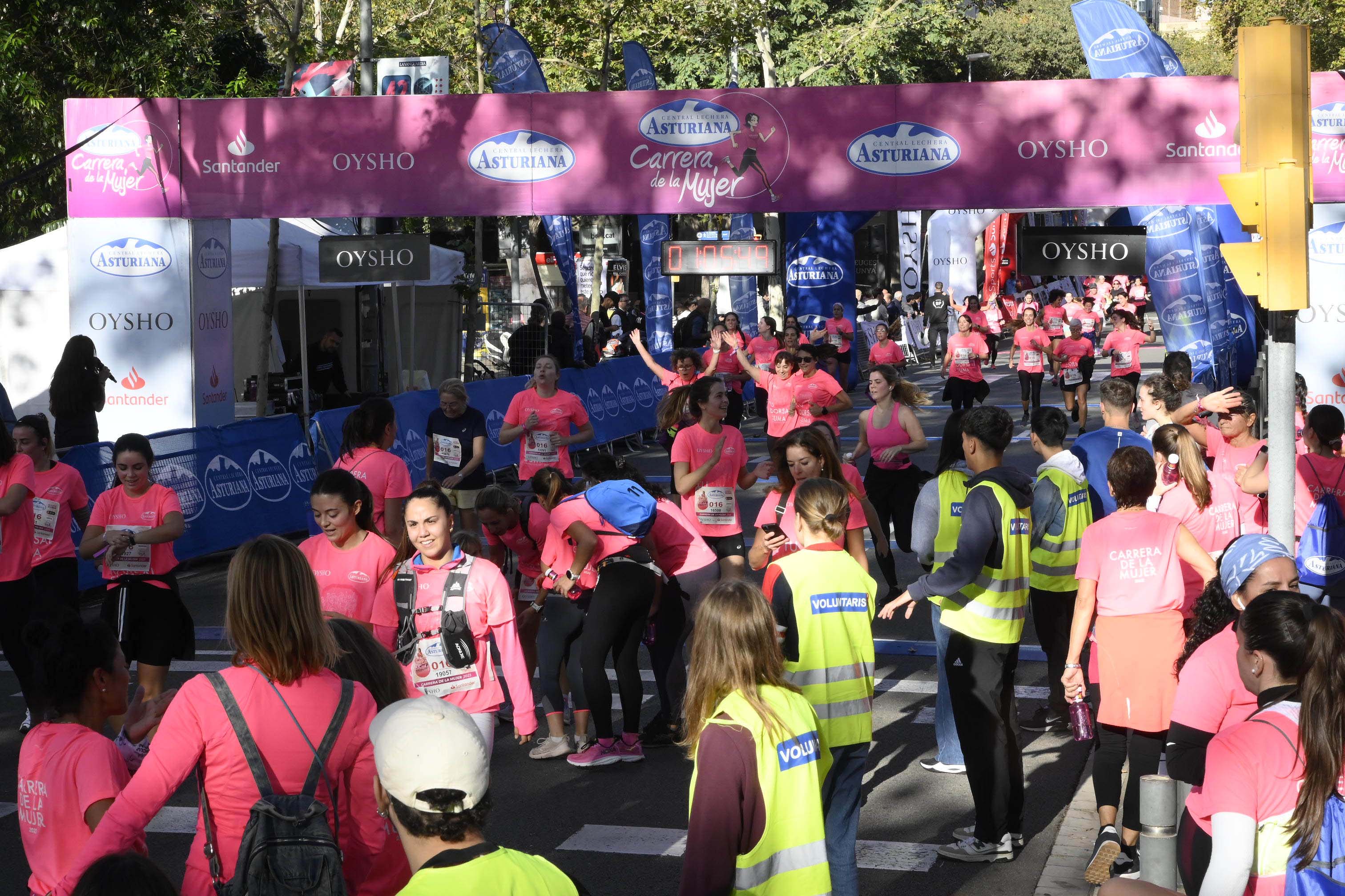 Las mejores fotos de la Carrera de la Mujer de Barcelona 2023. 5051