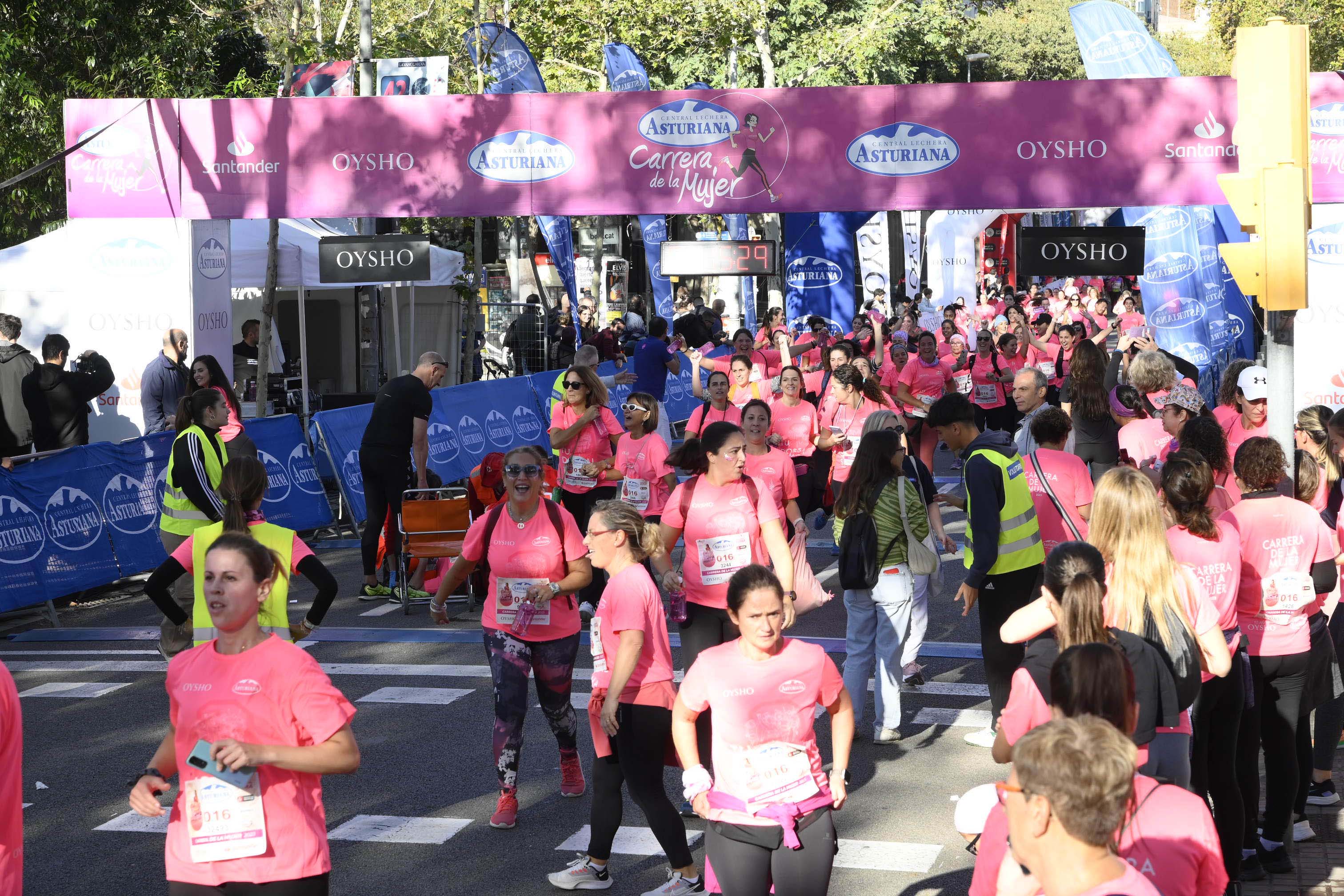 Las mejores fotos de la Carrera de la Mujer de Barcelona 2023. 5297