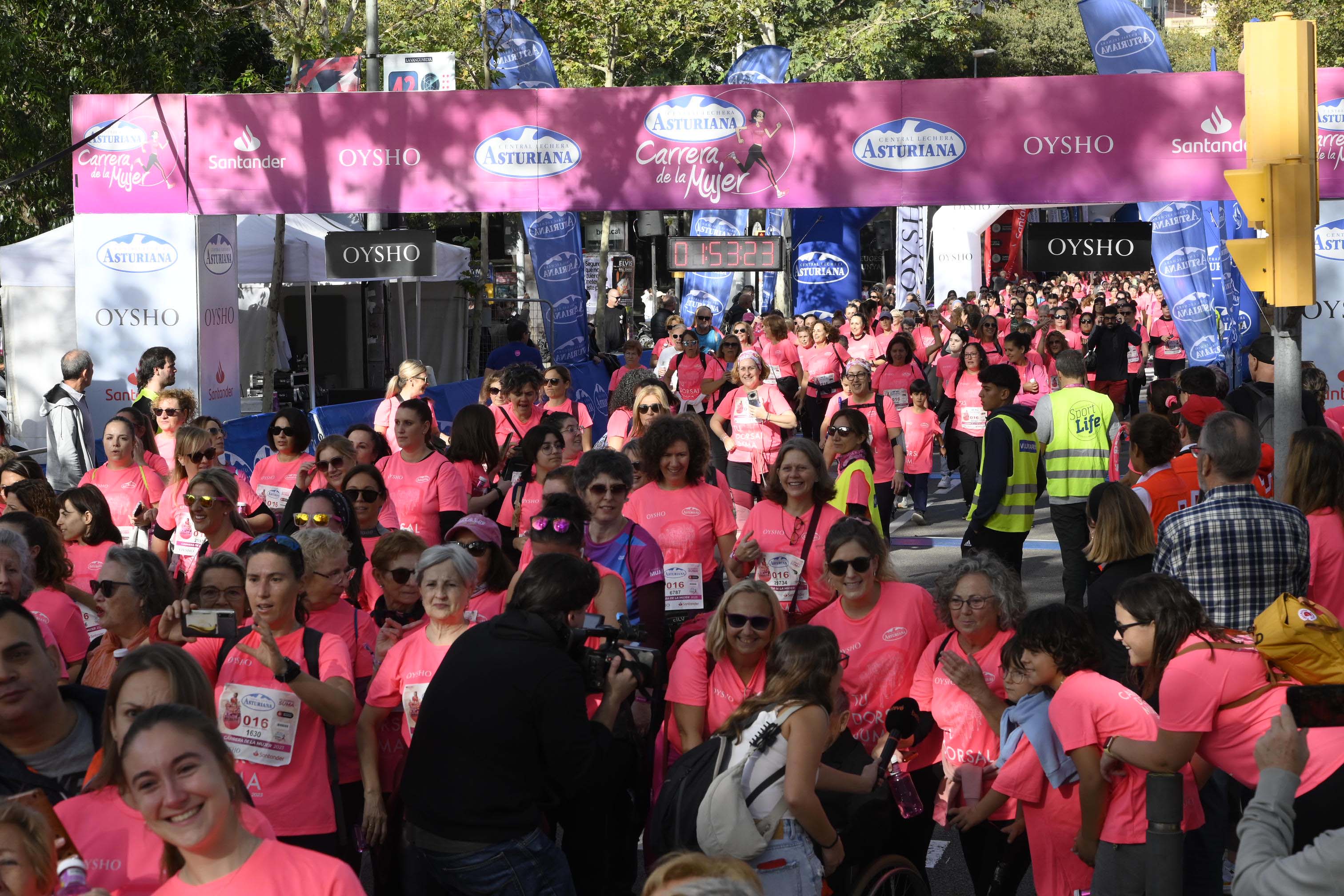Las mejores fotos de la Carrera de la Mujer de Barcelona 2023. 6390