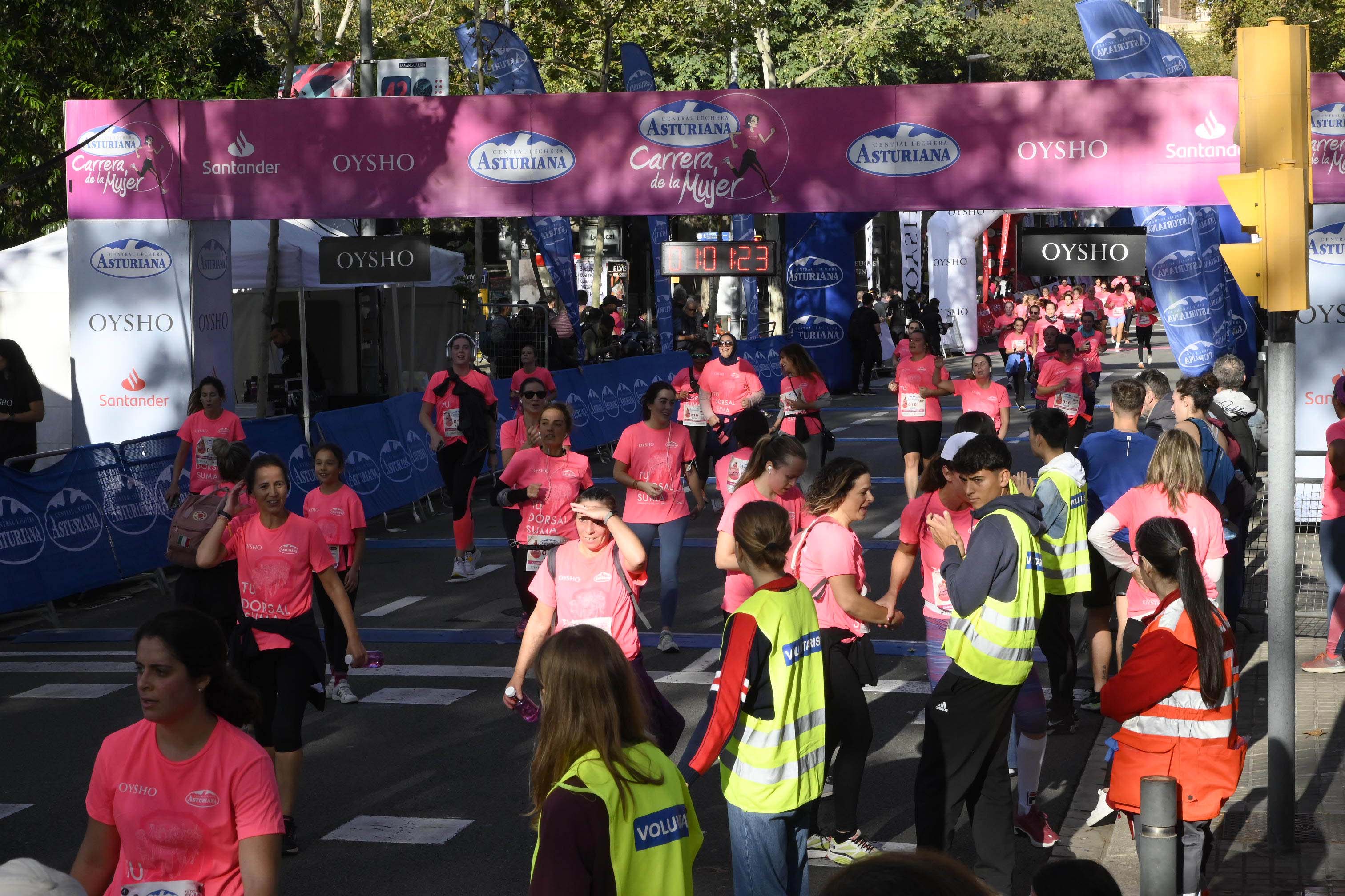 Las mejores fotos de la Carrera de la Mujer de Barcelona 2023. 4918