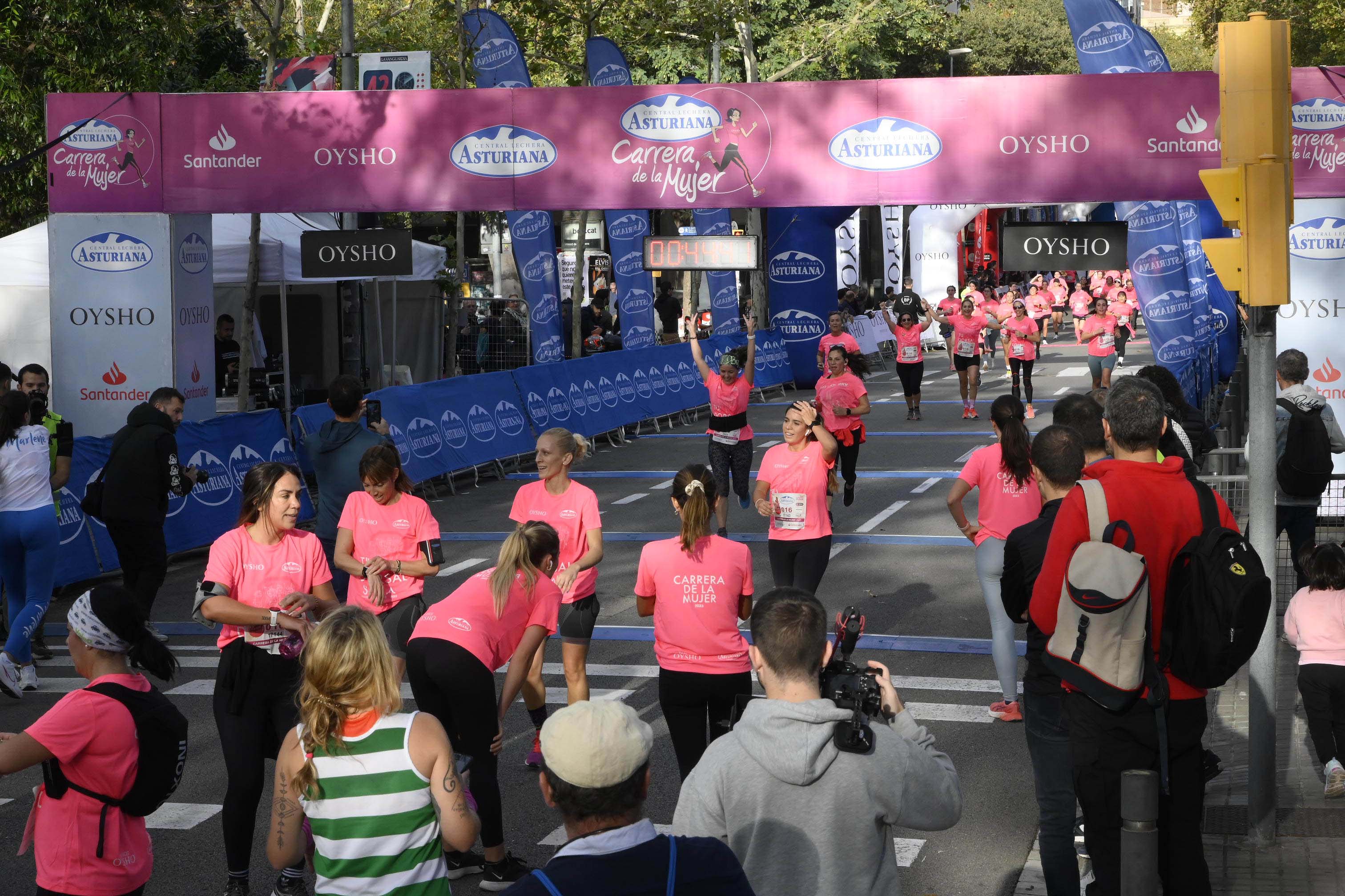 Las mejores fotos de la Carrera de la Mujer de Barcelona 2023. 4417