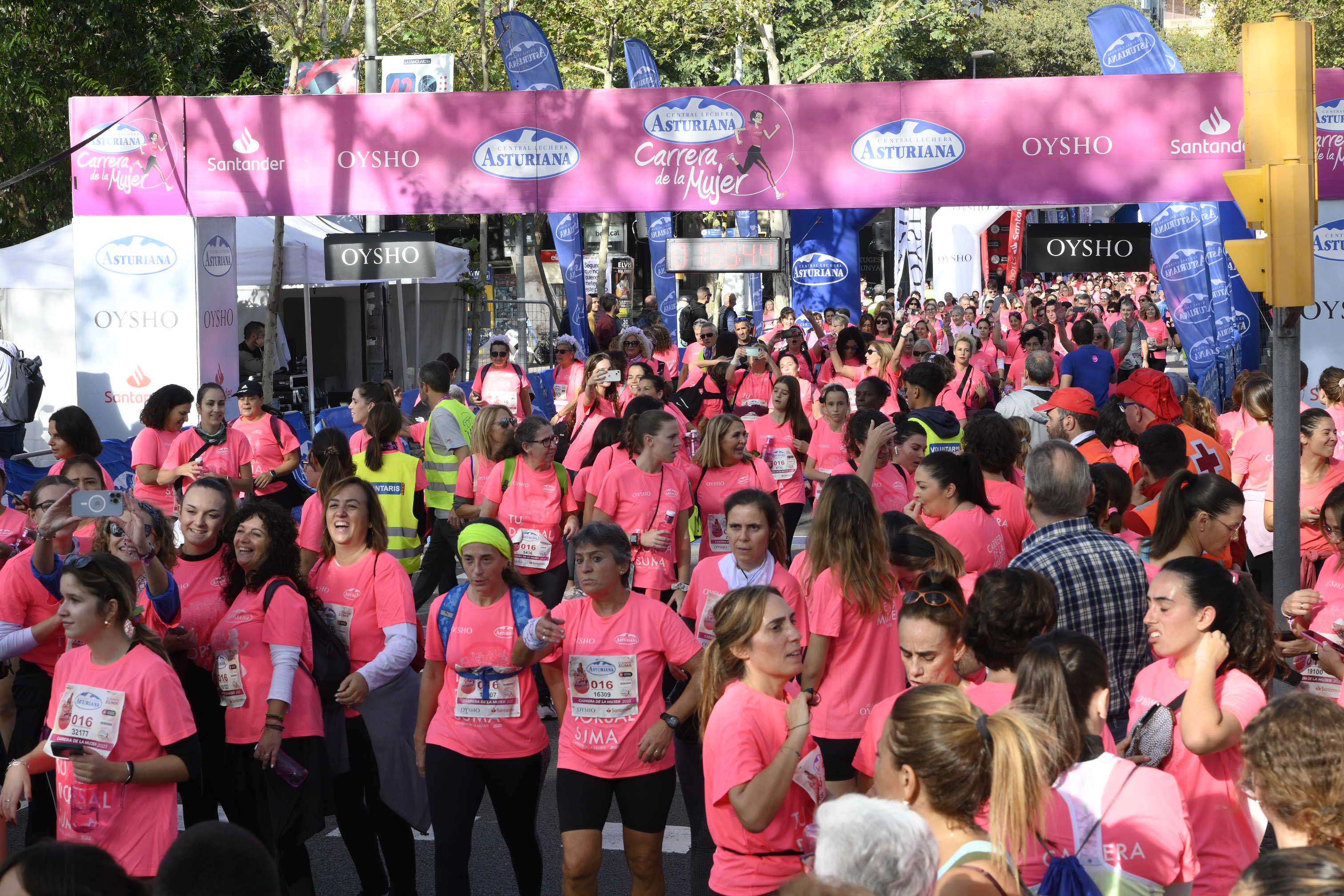 Las mejores fotos de la Carrera de la Mujer de Barcelona 2023. 5899